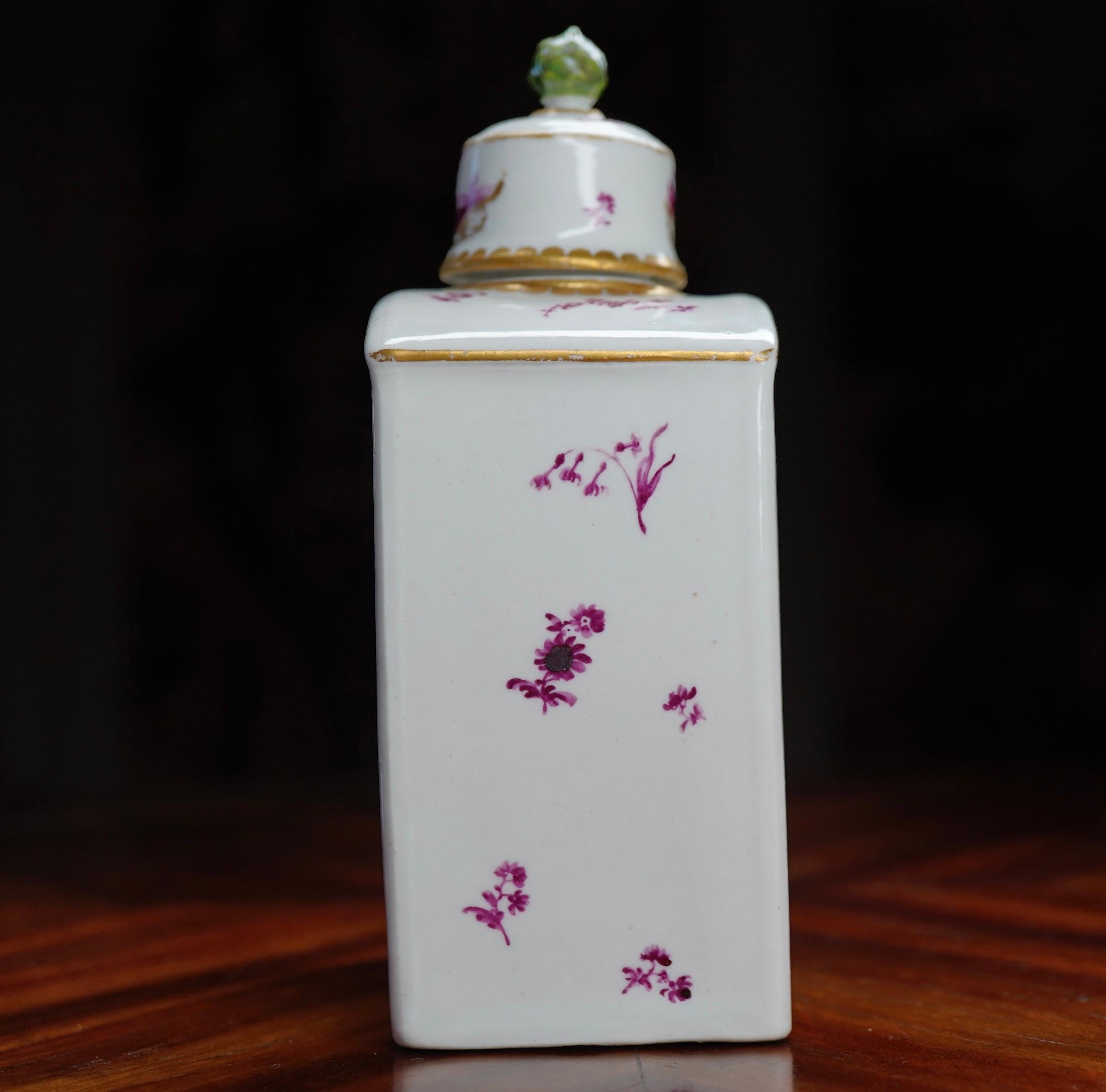Frankenthal Tea Canister and Cover, Country Scenes in Purple, circa 1765 In Excellent Condition For Sale In Geelong, Victoria