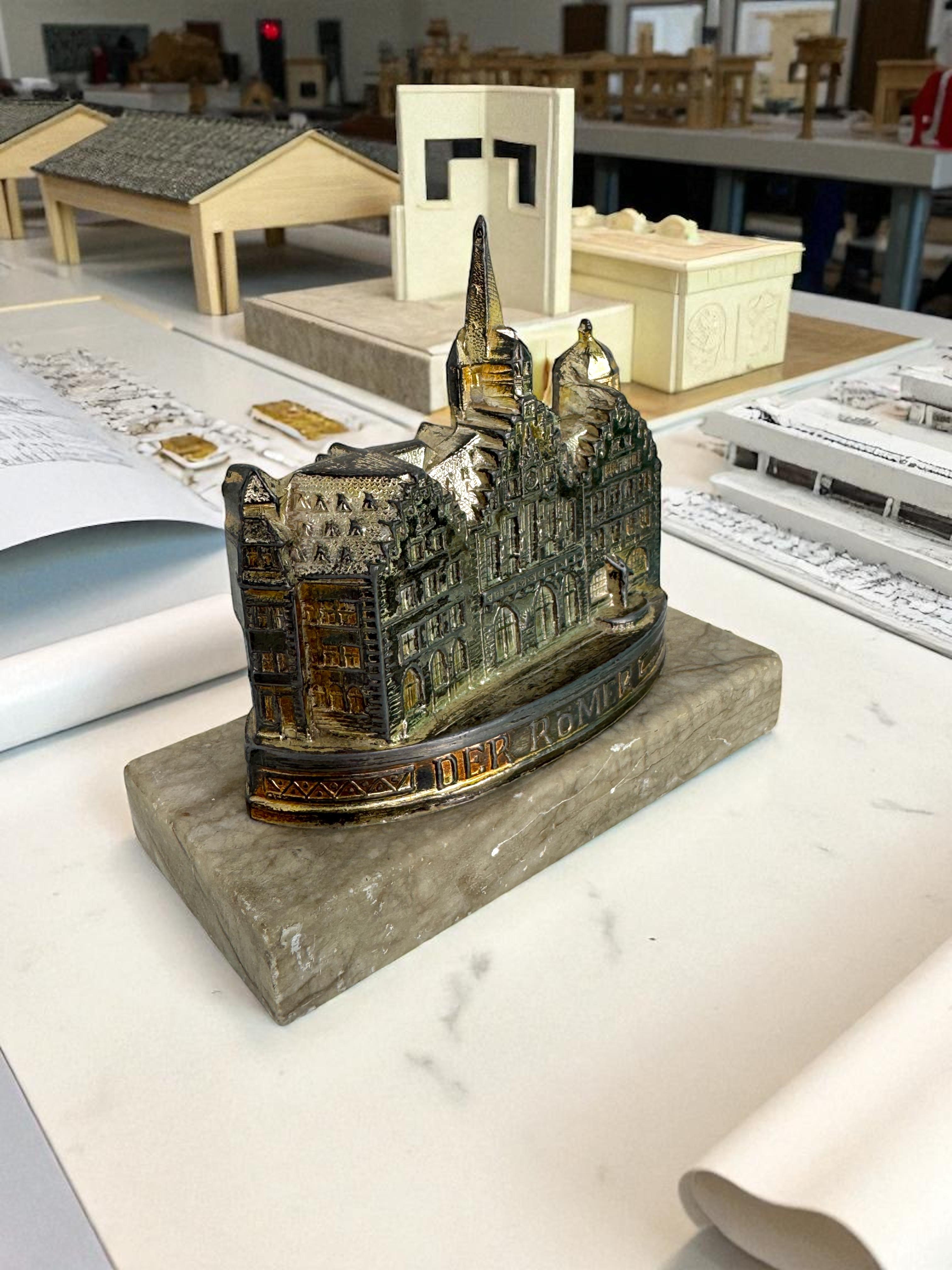 Frankfurt Townes Souvenir Building Architectural Collectible Germany 1920s en vente 8