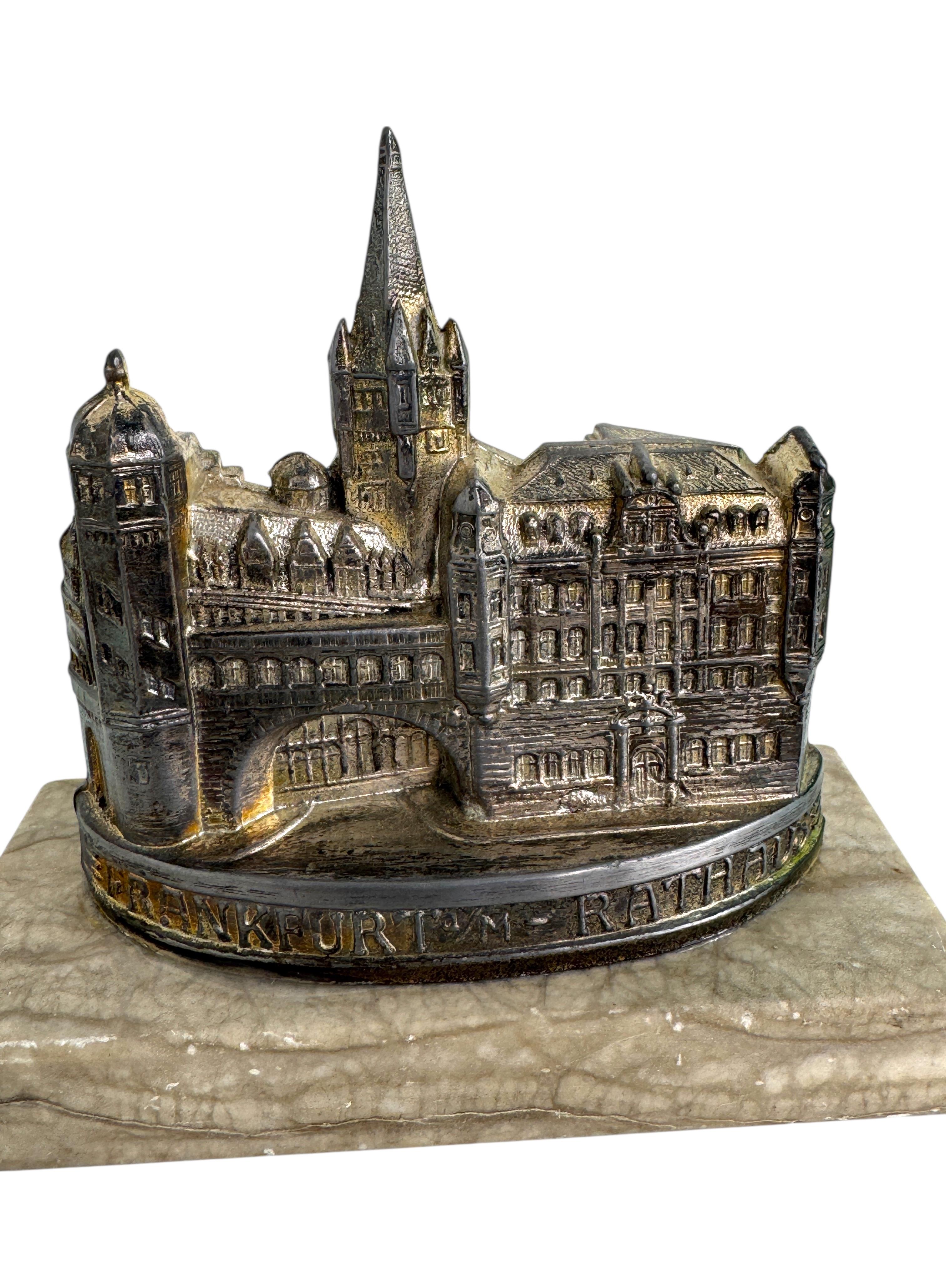 Frankfurt Townes Souvenir Building Architectural Collectible Germany 1920s en vente 2