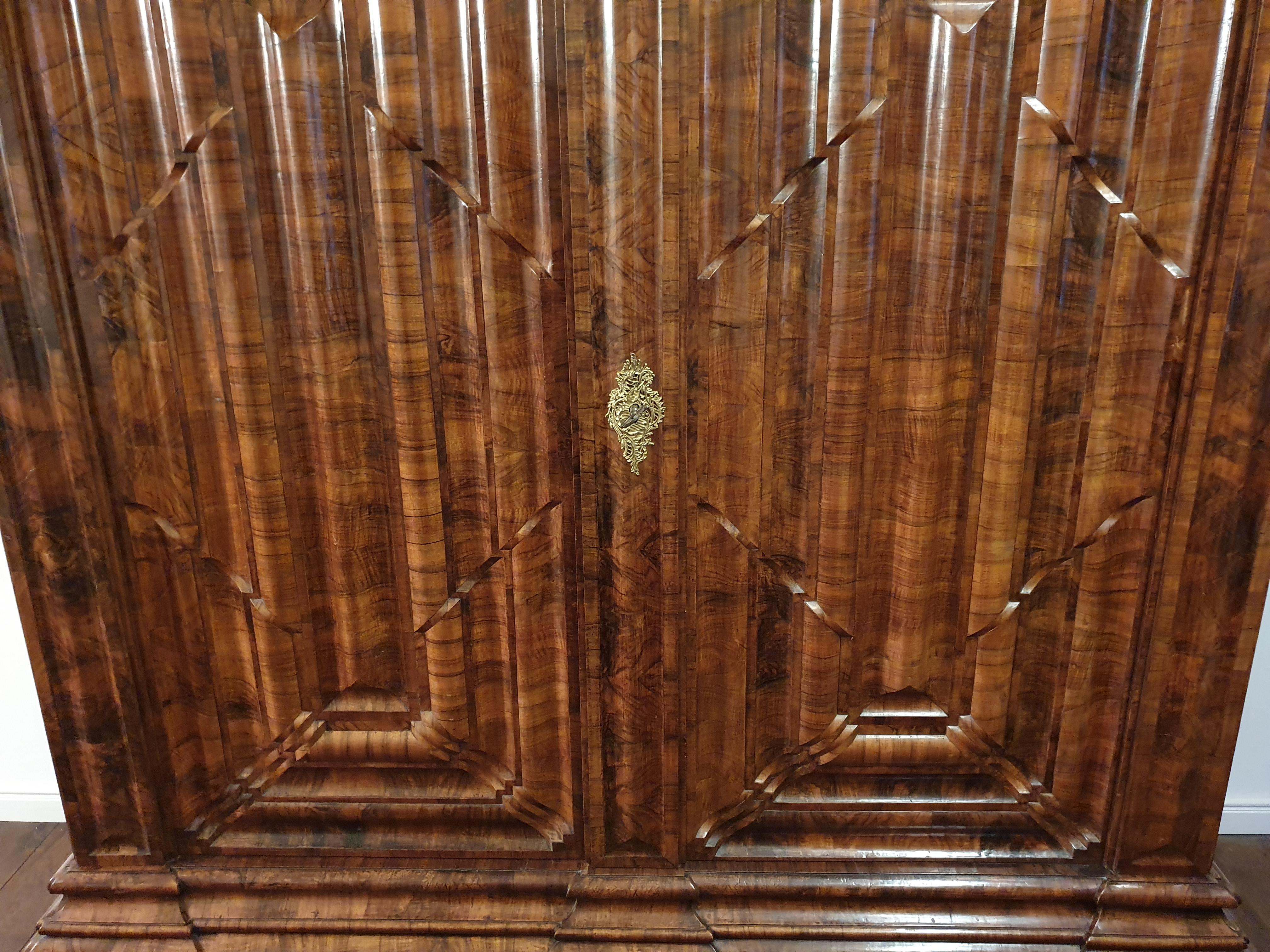 Frankfurter Schrank um 1690 For Sale 1
