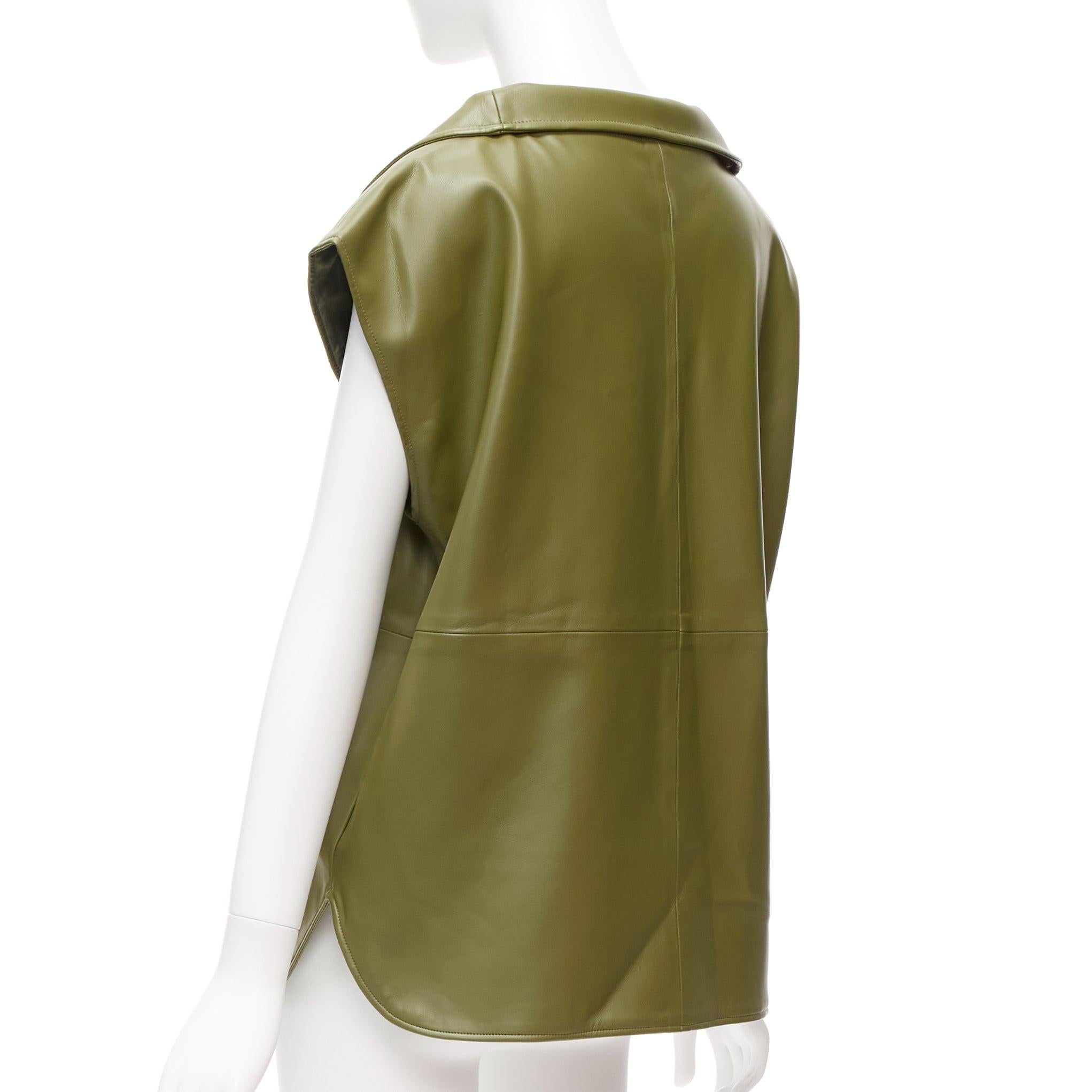 FRANKIE SHOP Top sin mangas de piel sintética verde caqui con media cremallera en PU XS en venta 1