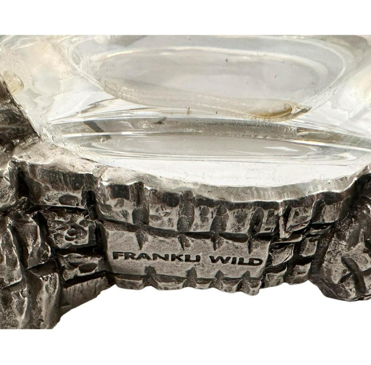 Frankli Wild Pewter & Crystal Alligator Form Decanter For Sale 4
