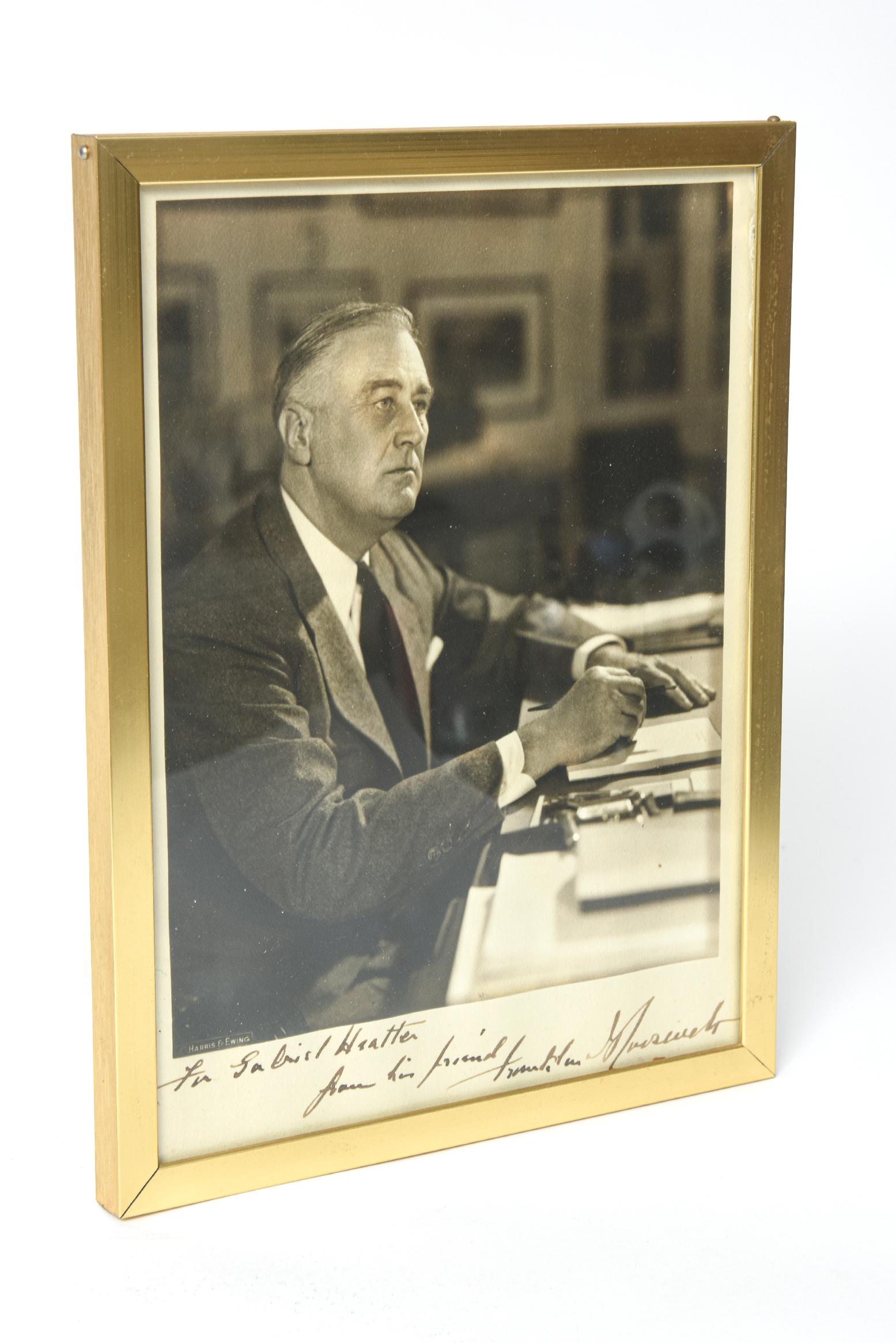 Franklin D. Roosevelt Autograph Photograph to Radio Journalist Gabriel Heatter In Good Condition In Miami Beach, FL