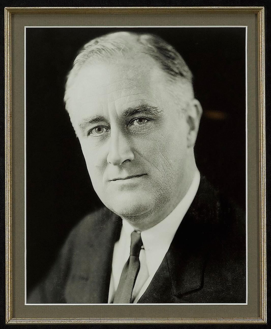 Lettre signée Franklin D. Roosevelt, 1942 Bon état - En vente à Colorado Springs, CO