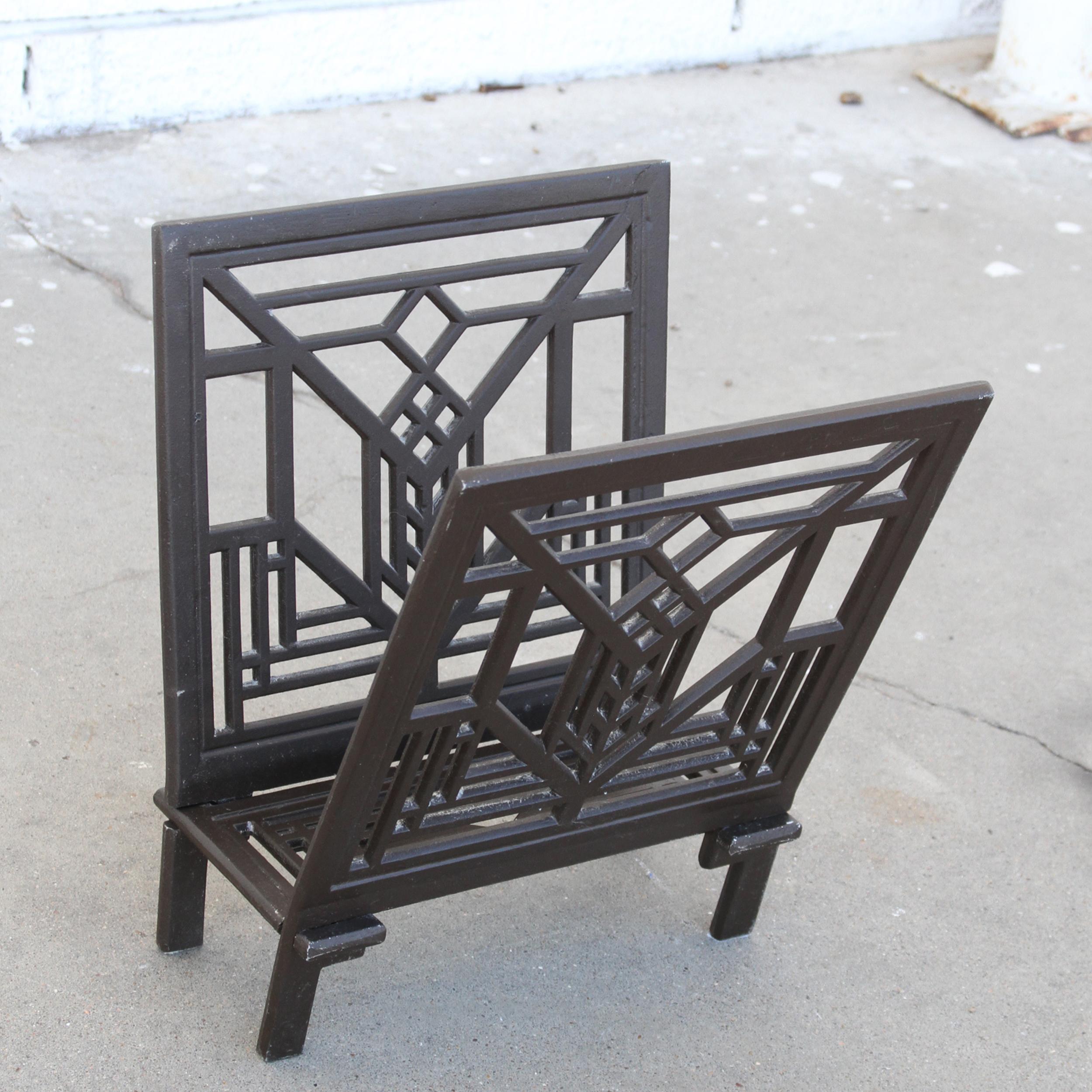 Porte-revues en métal Franklin Lloyd Wright en vente 2