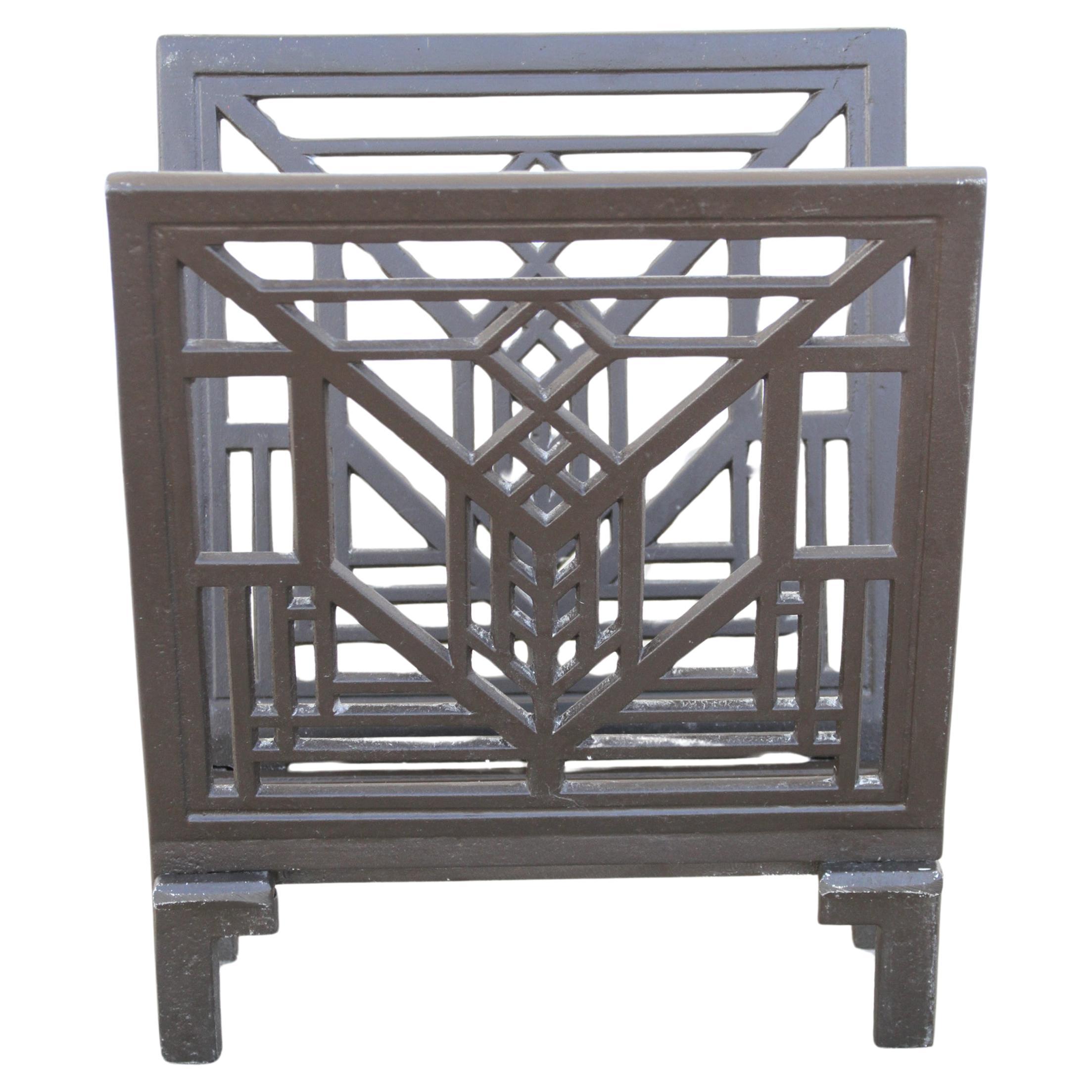 Porte-revues en métal Franklin Lloyd Wright en vente