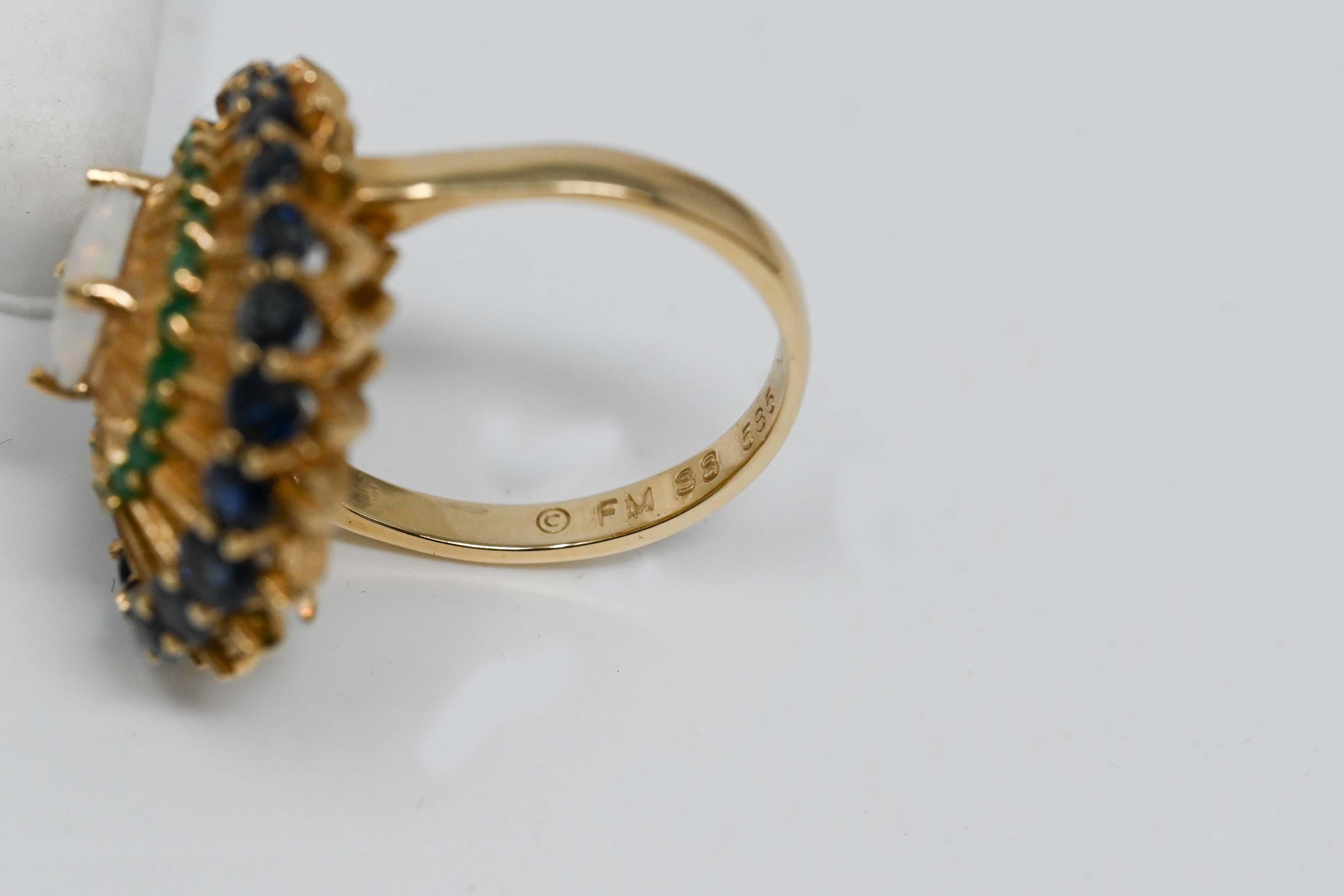 Franklin Mint 1988 14k Gold Peacock Design Ring In Good Condition For Sale In Montreal, QC
