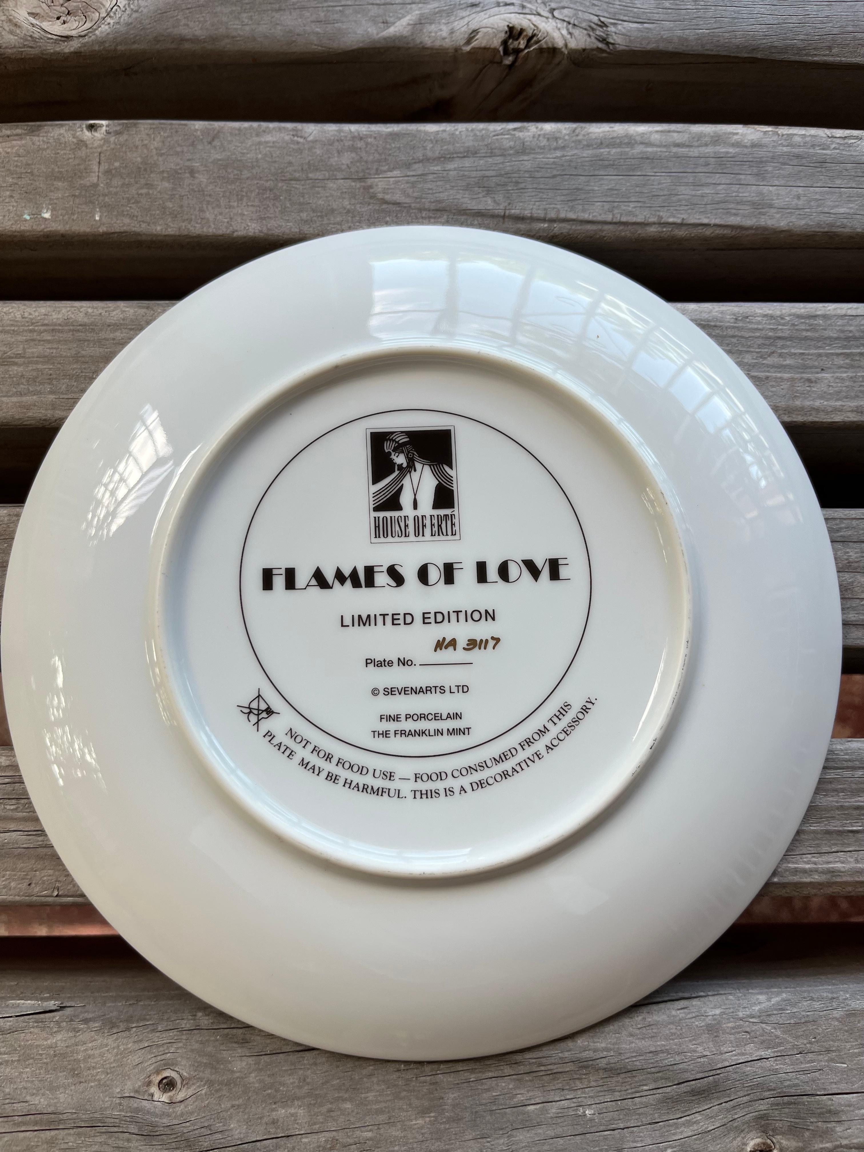 Franklin Mint the House of Erte Porzellanteller „Flame of Love“ von Franklin Mint Circa 1990er Jahre  im Angebot 1