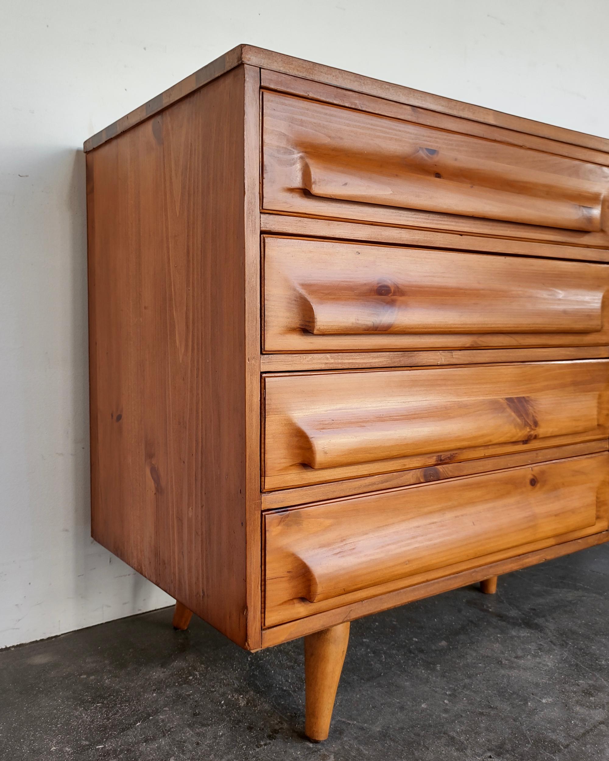Franklin Shockey Co. Sculpted Pine Mid-Century Modern Lowboy Dresser 1950s 2
