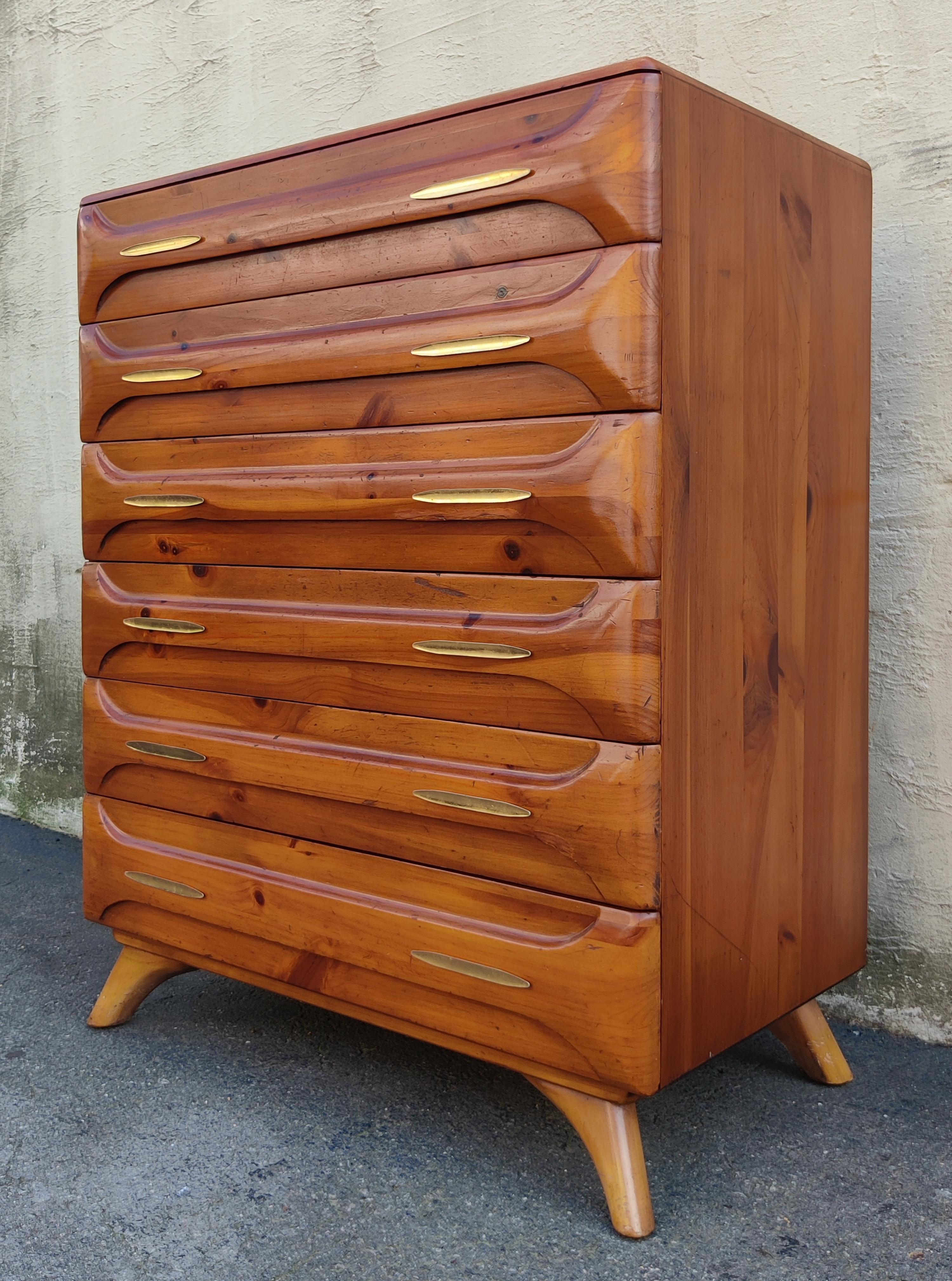 Franklin Shockey Sculptured Pine 6 Drawer Tall Dresser Mid-Century Modern 1970s In Good Condition For Sale In Philadelphia, PA