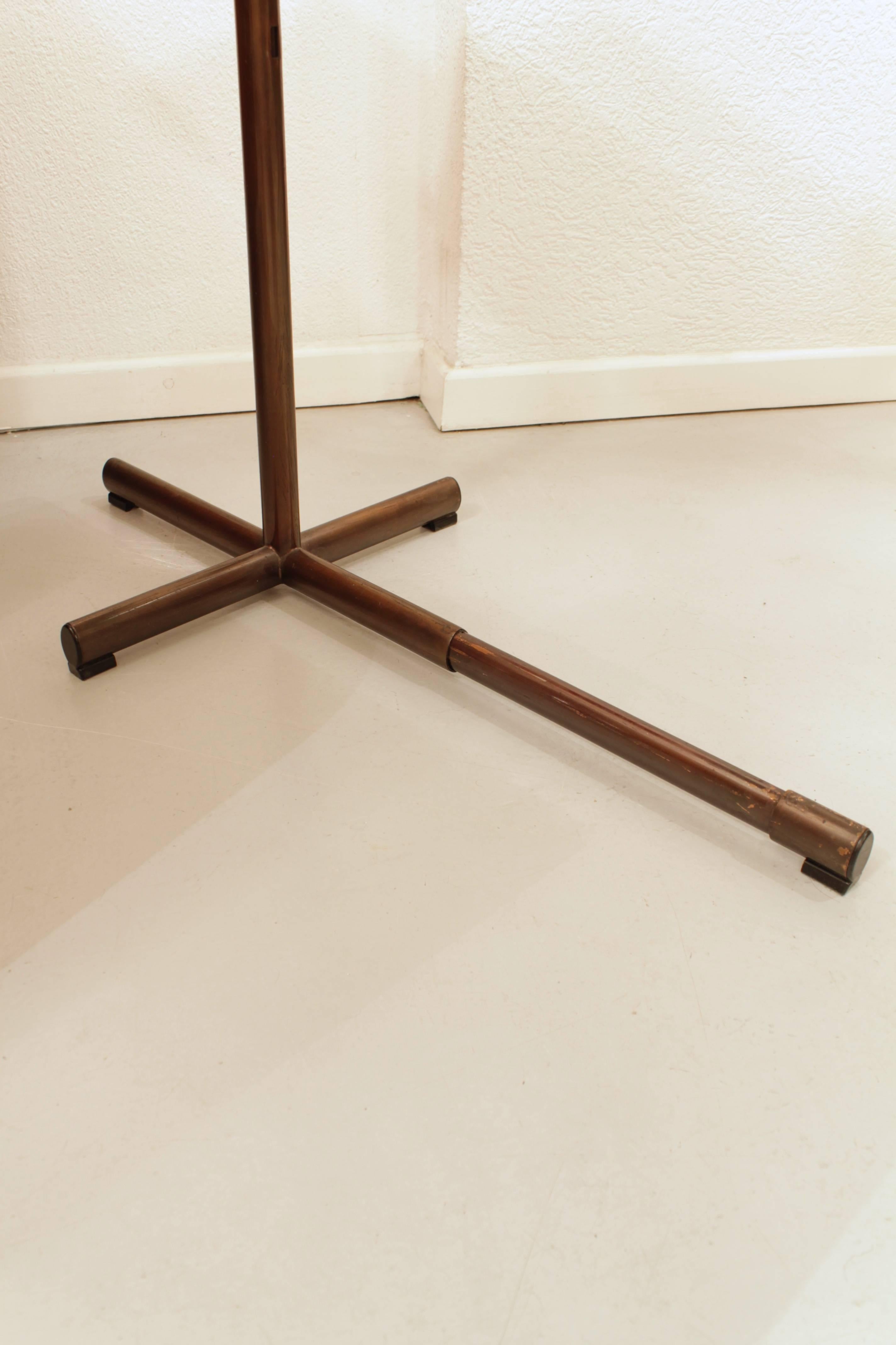 Franois Caruelle Beistelltisch mit Gelenk 4