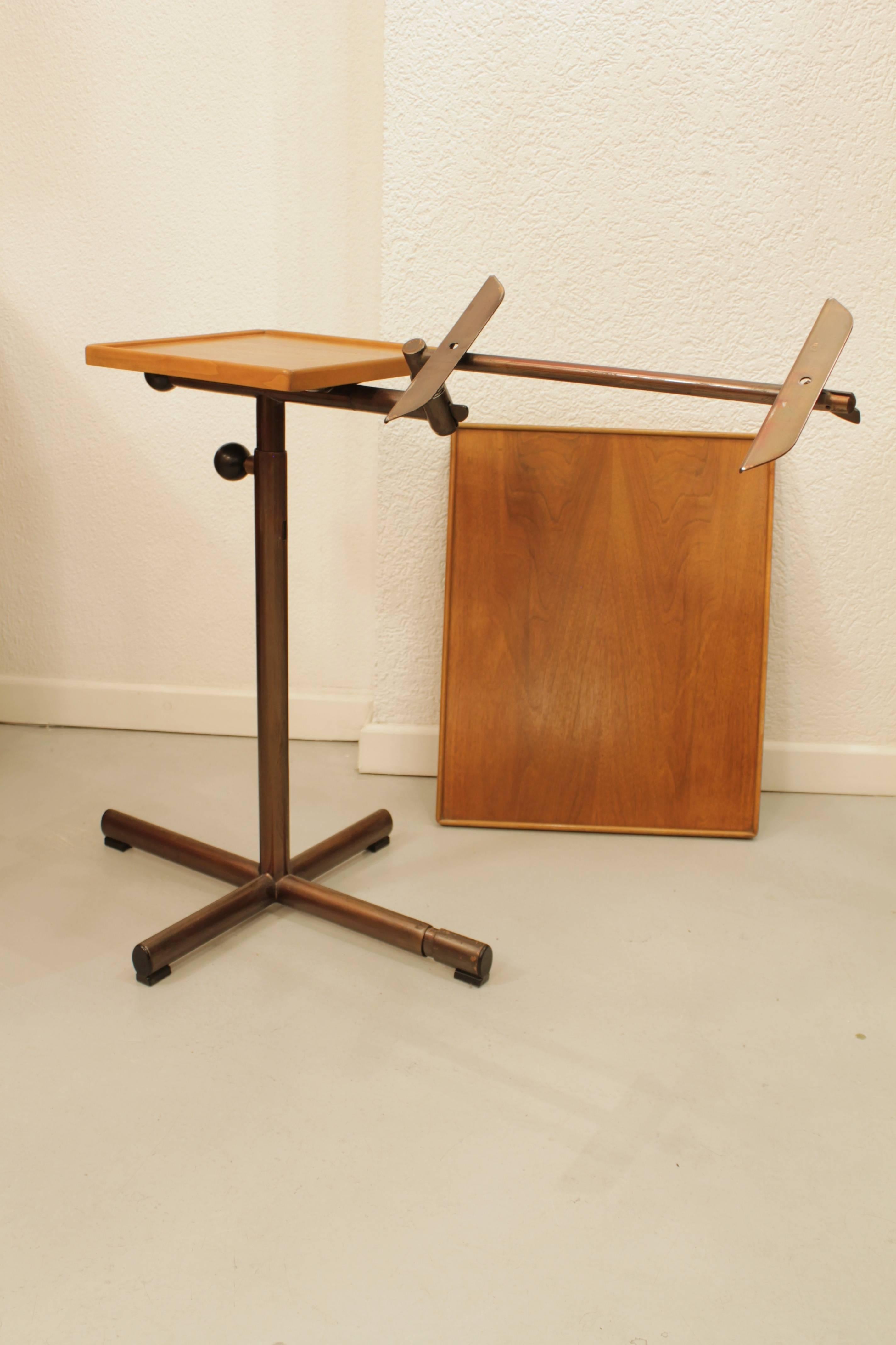 Franois Caruelle Beistelltisch mit Gelenk 6