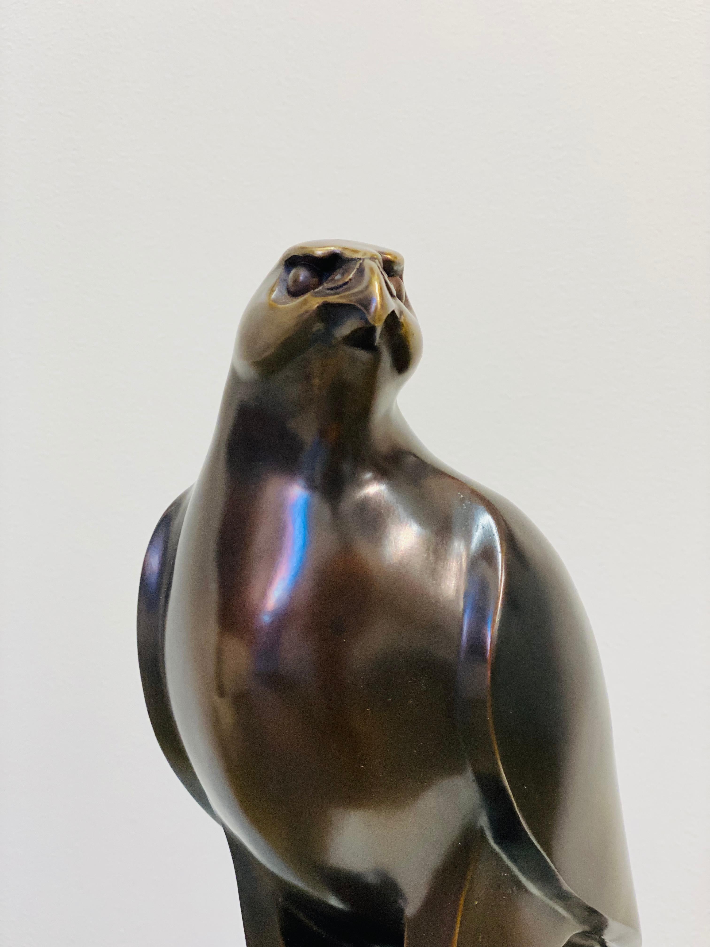 Falcon- 21st Century Contemporary  Dutch Bronze  Sculpture of a Falcon For Sale 1