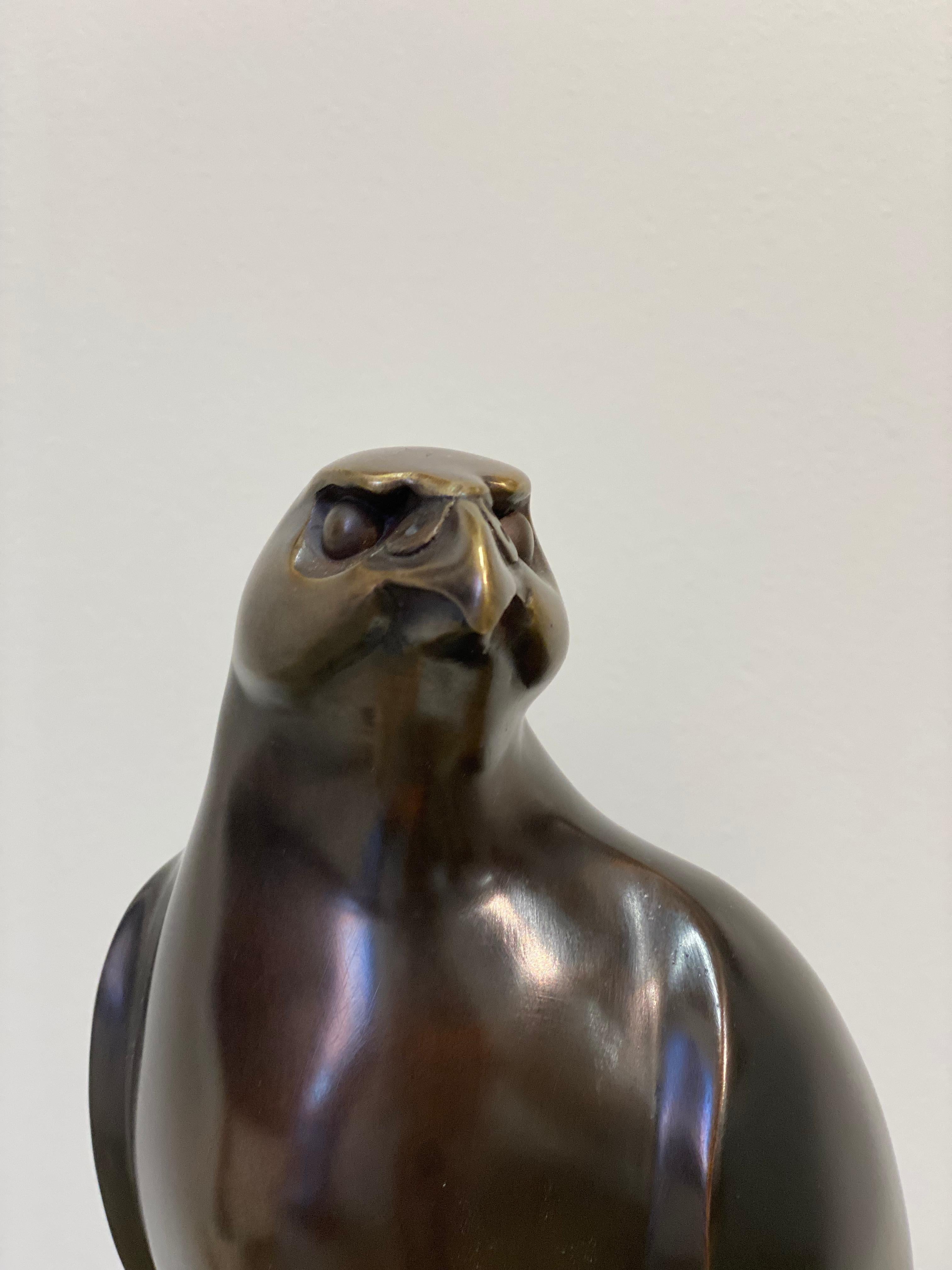 Falcon- 21st Century Contemporary  Dutch Bronze  Sculpture of a Falcon For Sale 2