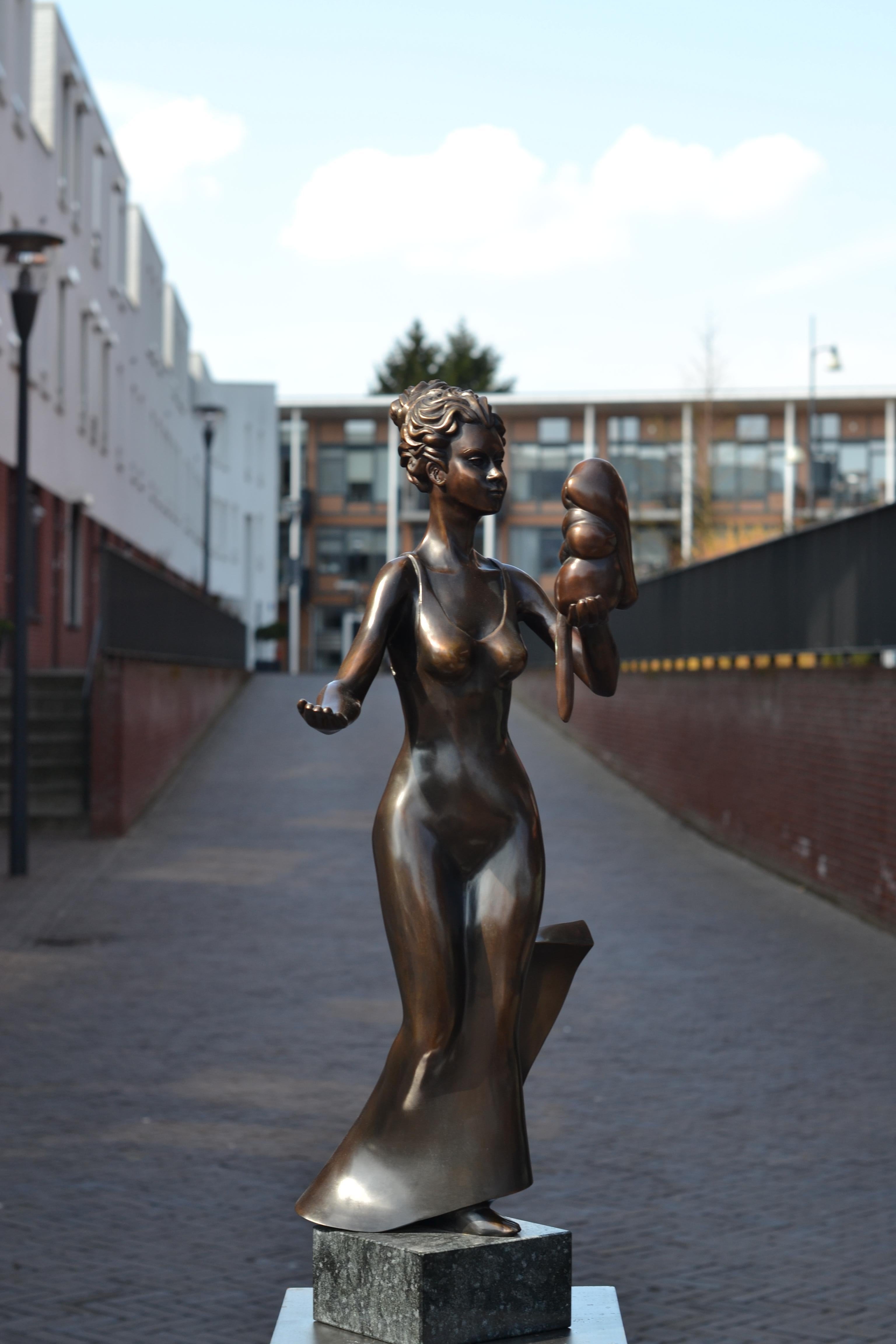 Reflectia, Woman with Monkey- 21st Century Contemporary Bronze Female Sculpture - Gold Figurative Sculpture by Frans van Straaten