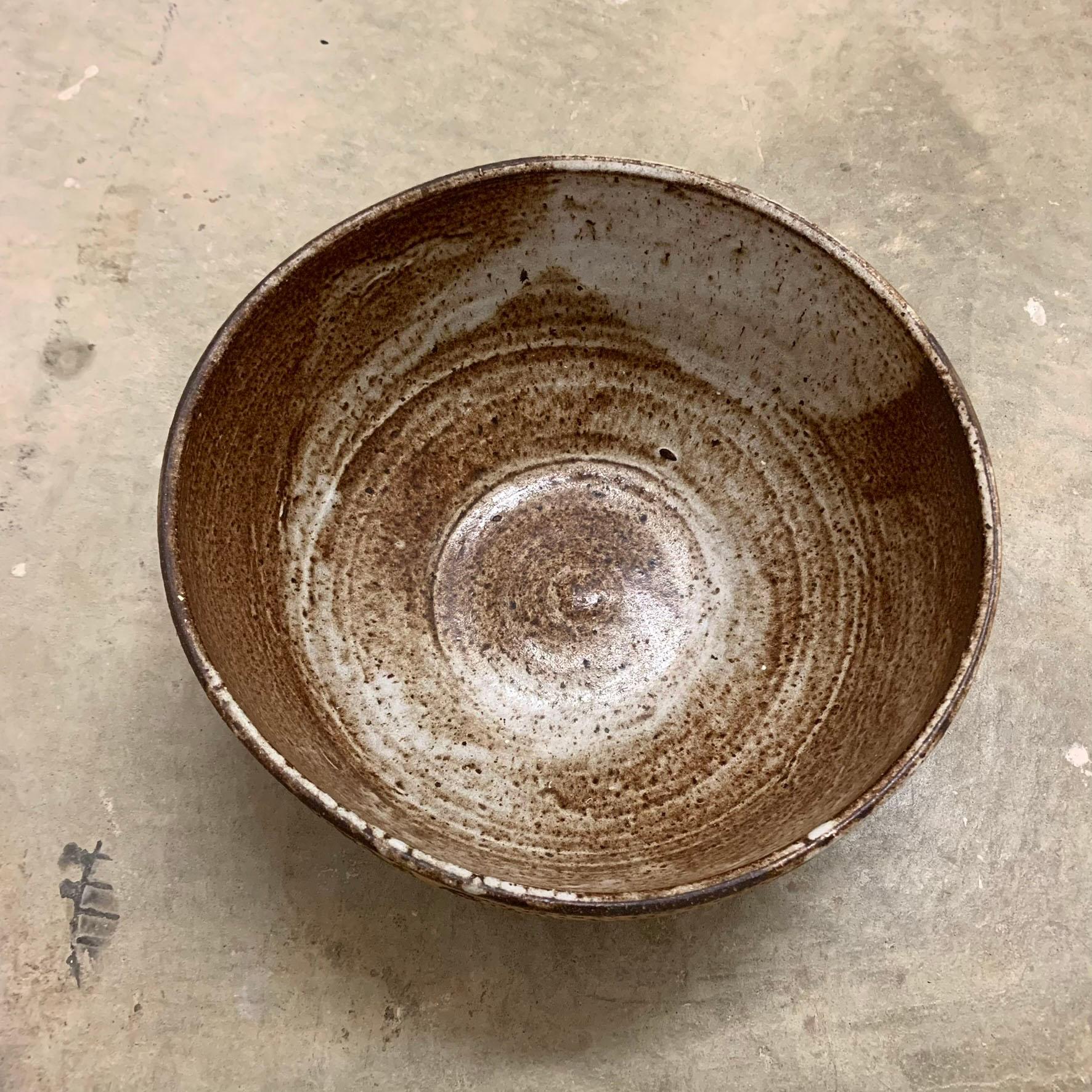 Frans Wildenhain Sgrafitto und Slip dekorierte Studio Pottery Schale C. 1950s (Töpferwaren) im Angebot