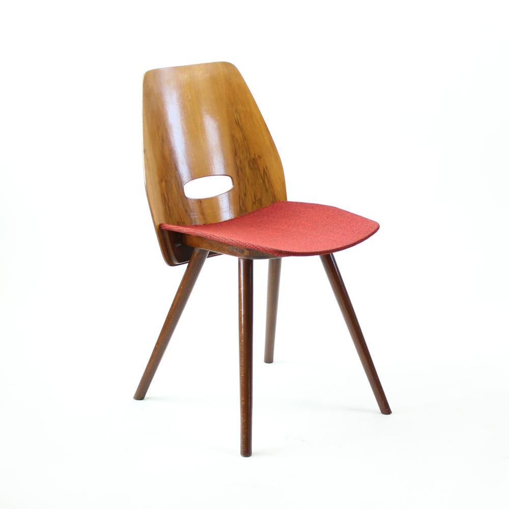 Frantisek Jirak Lollipop Dining Chairs In Walnut Veneer For Tatra, 1960s For Sale 2