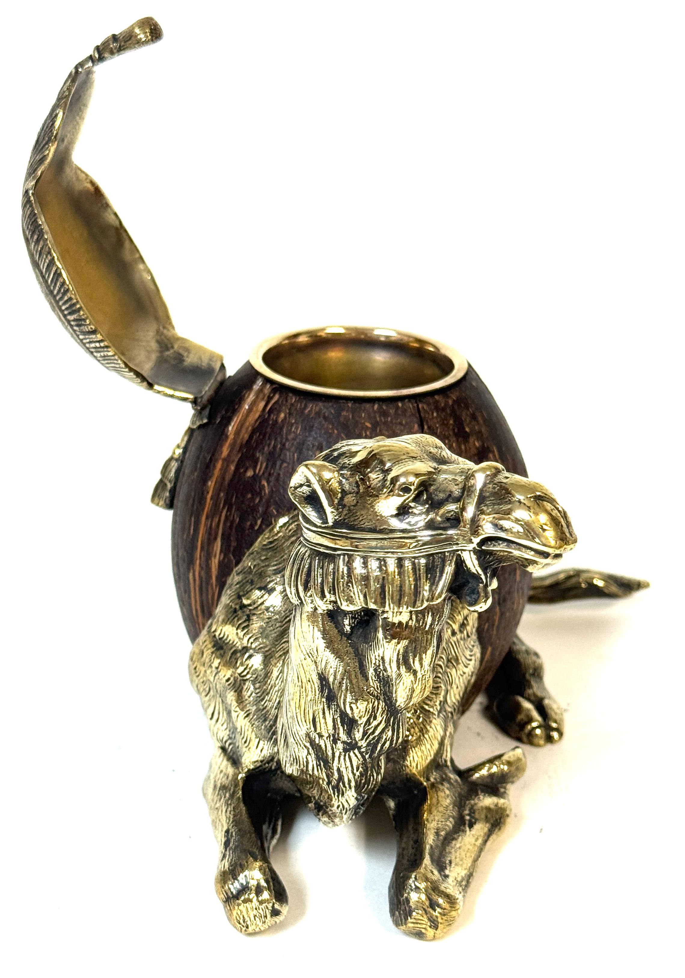 Encrier autrichien en bronze et noix de coco de style Franz Bergman du 19e siècle en vente 1