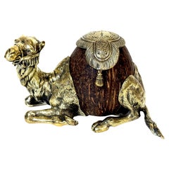 Calamaio austriaco in bronzo e cocco di cammello del XIX secolo in stile Franz Bergman
