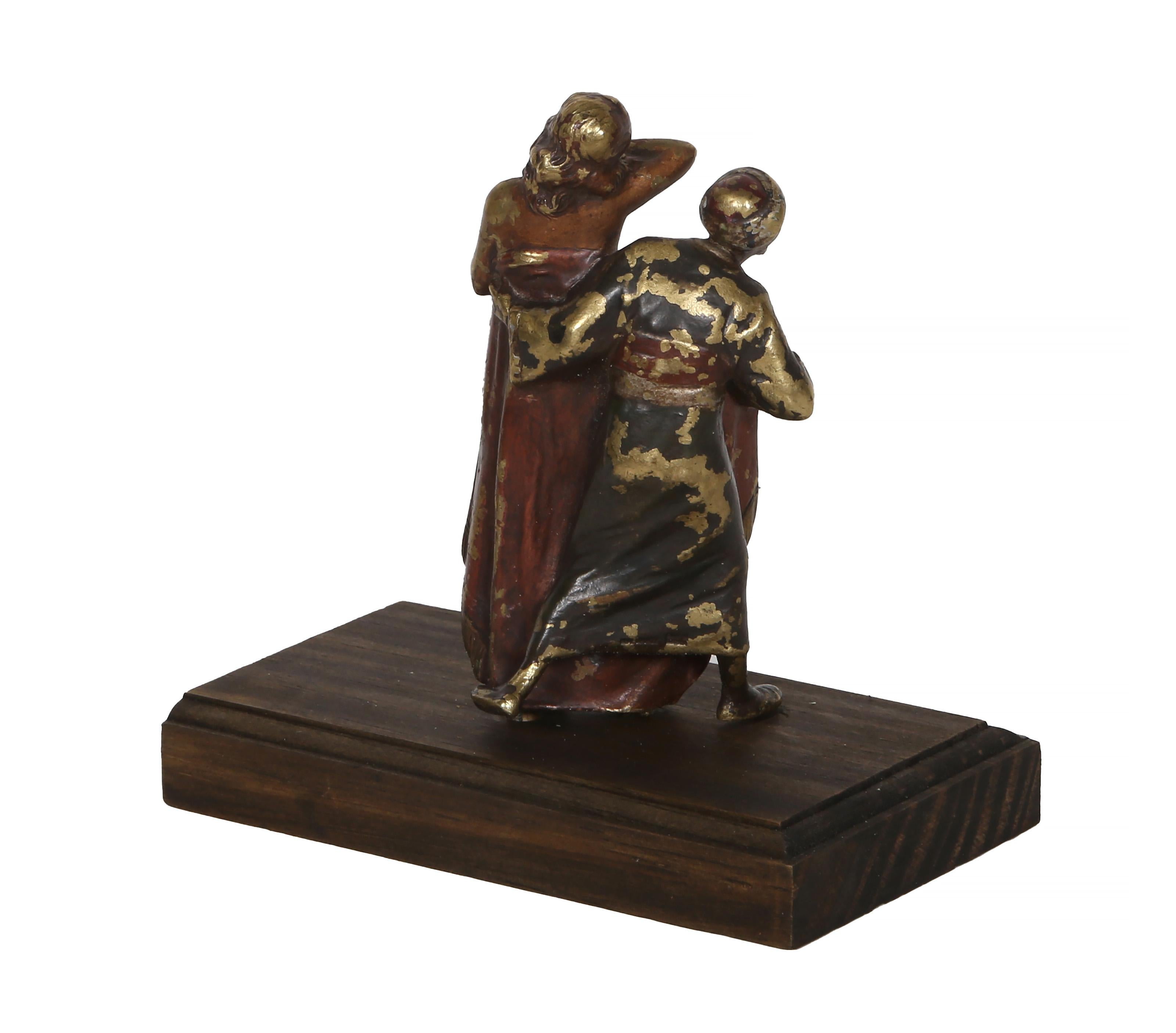 Slave Trader, Orientalist Bronze Sculpture on wooden base by Franz Bergmann For Sale 2