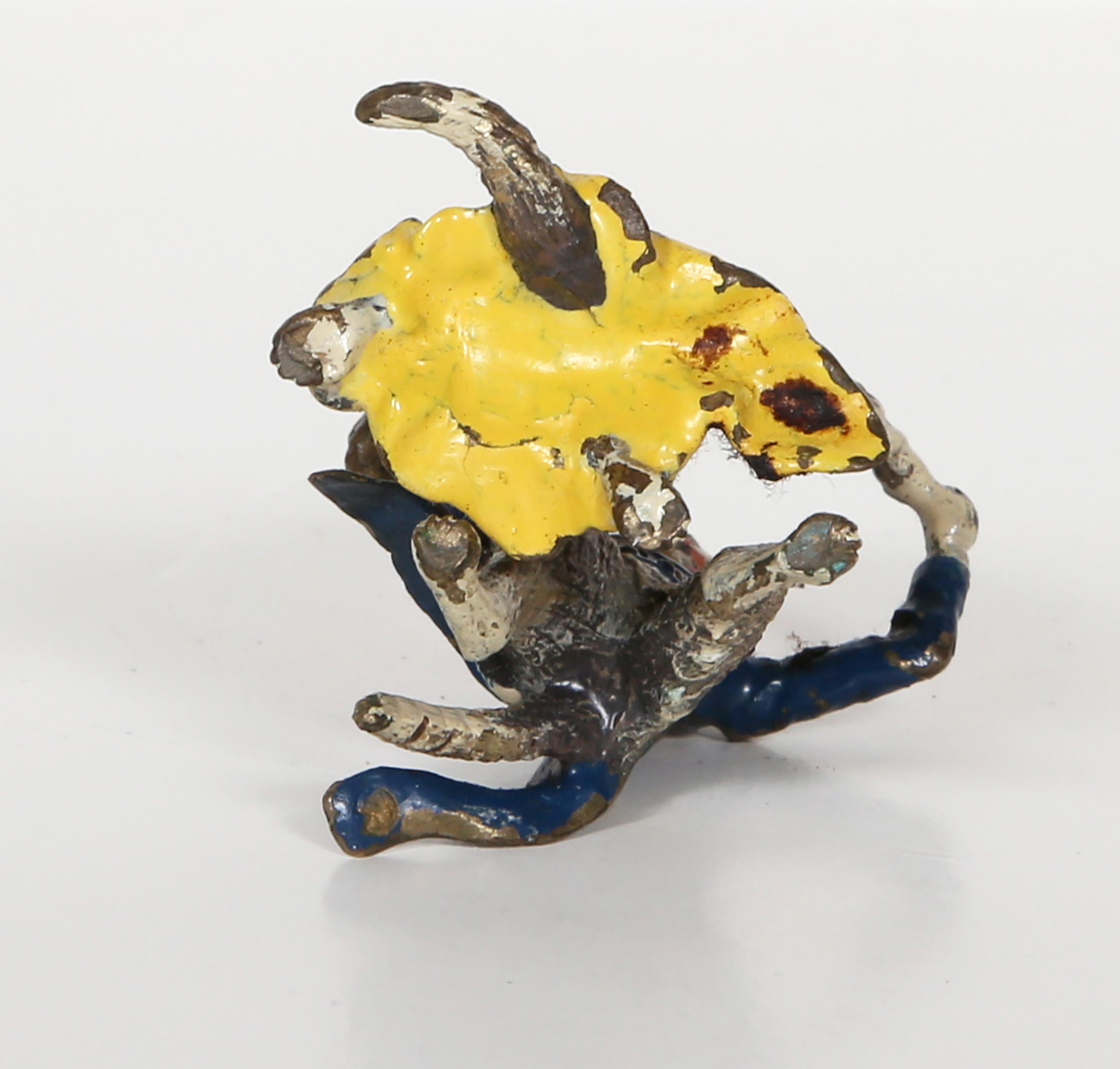Two Cats Dancing, Orientalist Bronze Sculpture by Franz Bergmann For Sale 1