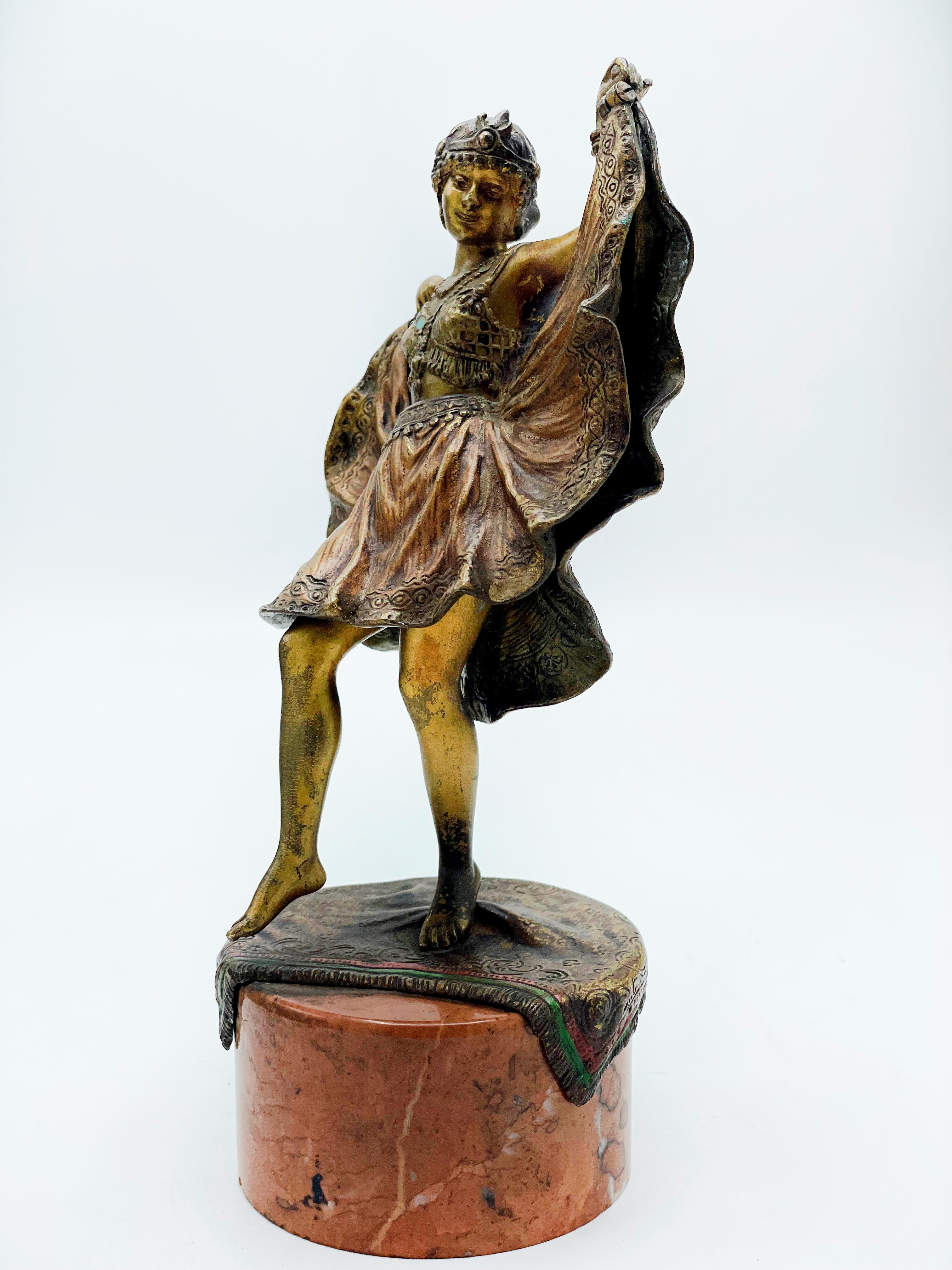 Franz Bergmann, Ein windiger Tag C1900 (Bronze) im Angebot
