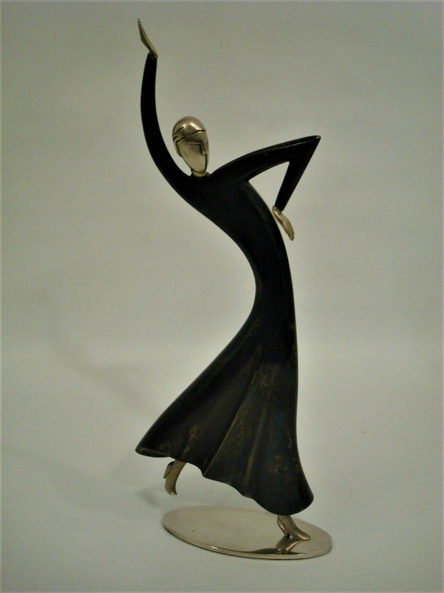 Franz Hagenauer Bronze Sculpture Dancer Wiener Werkstatte, Josephine Baker.
Very rare Art Deco 1920´s Josephine Baker dancer sculpture. Lovely original conditions. Stamped under it.