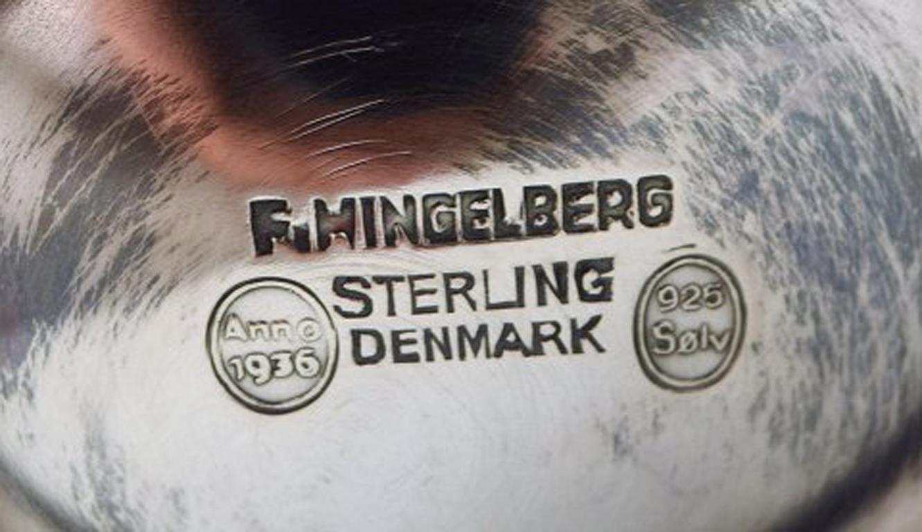 Argent sterling Franz Hingelberg, Danemark, Saucière Funkis avec cuillère à sauce en argent sterling en vente