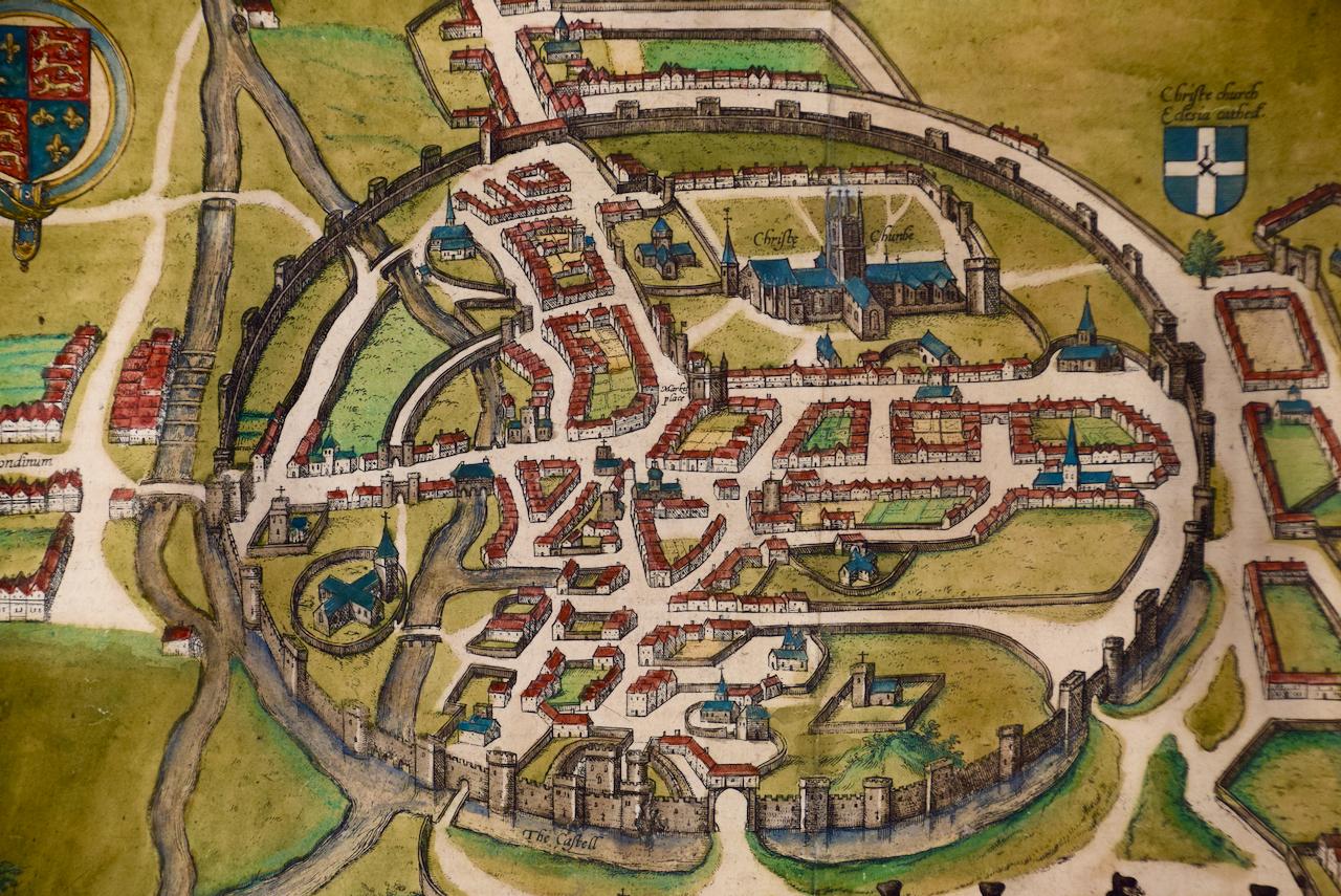 Canterbury : Une carte originale du 16e C. encadrée et coloriée à la main par Braun & Hogenberg - Marron Landscape Print par Frans Hogenberg
