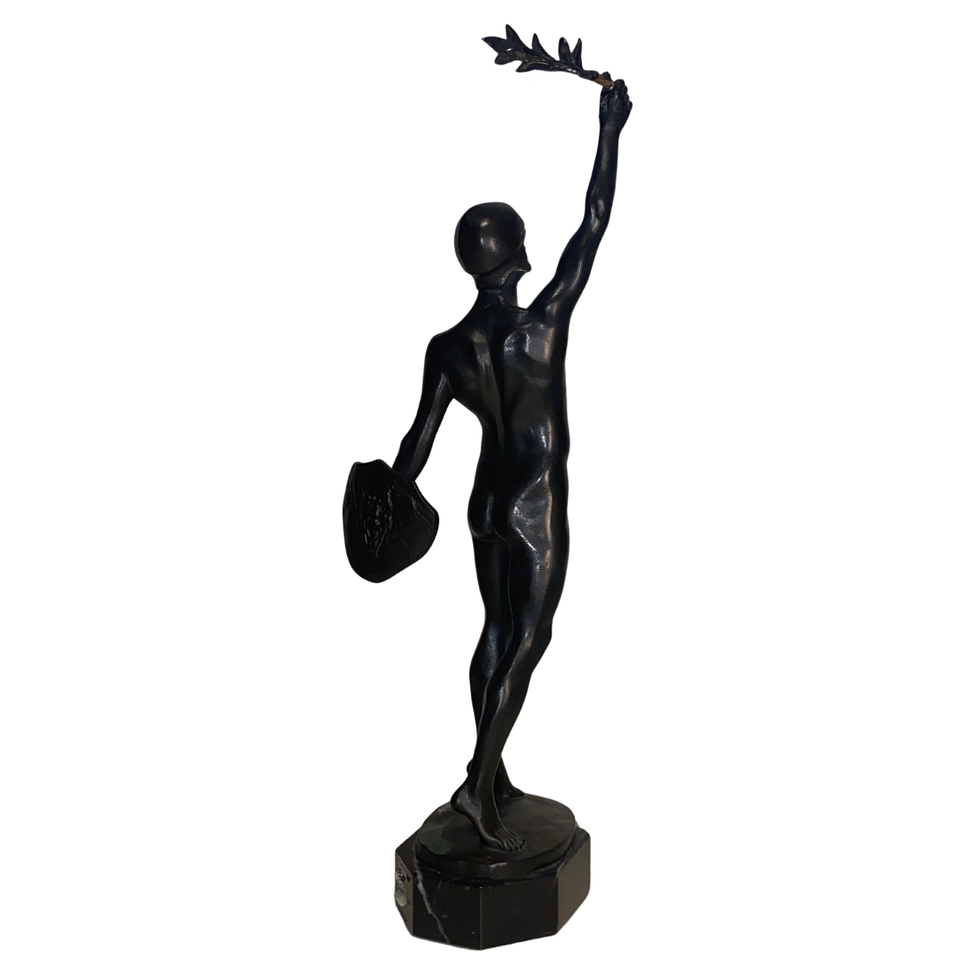 Franz Iffland, « Persée le Victor » - Sculpture en bronze, vers le XIXe siècle en vente 7
