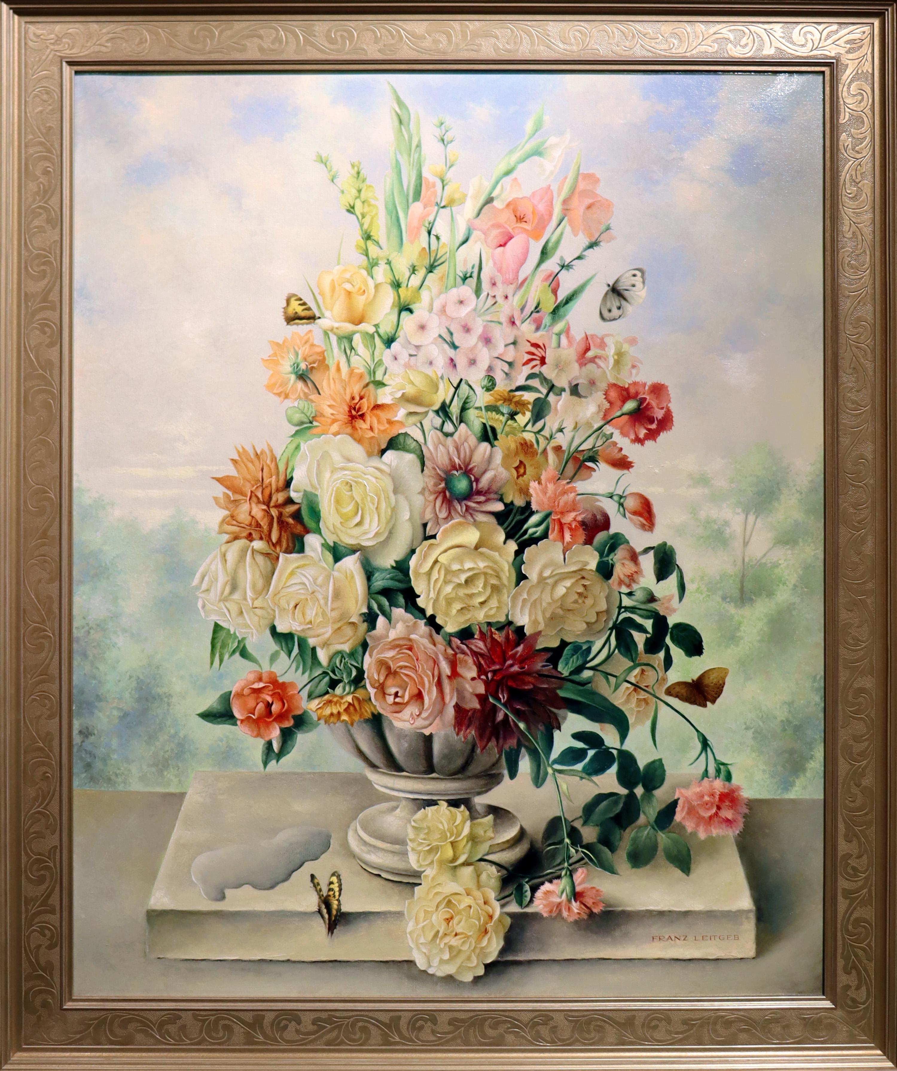 Blumenstillleben in kannelierter Schale – Painting von Franz Leitgeb