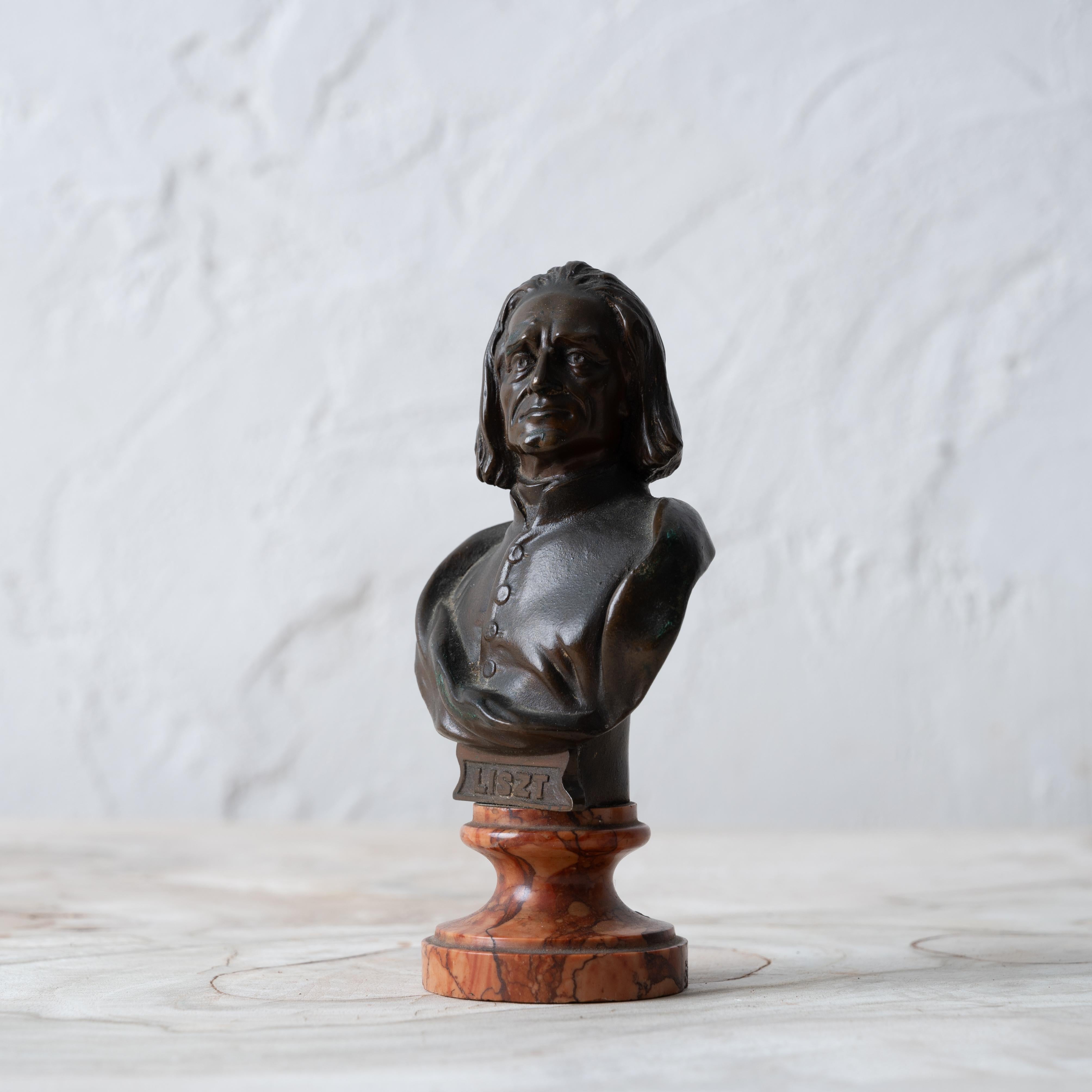 Busto di bronzo di Franz Liszt, J. Kalmar, Austria In condizioni buone in vendita a Savannah, GA