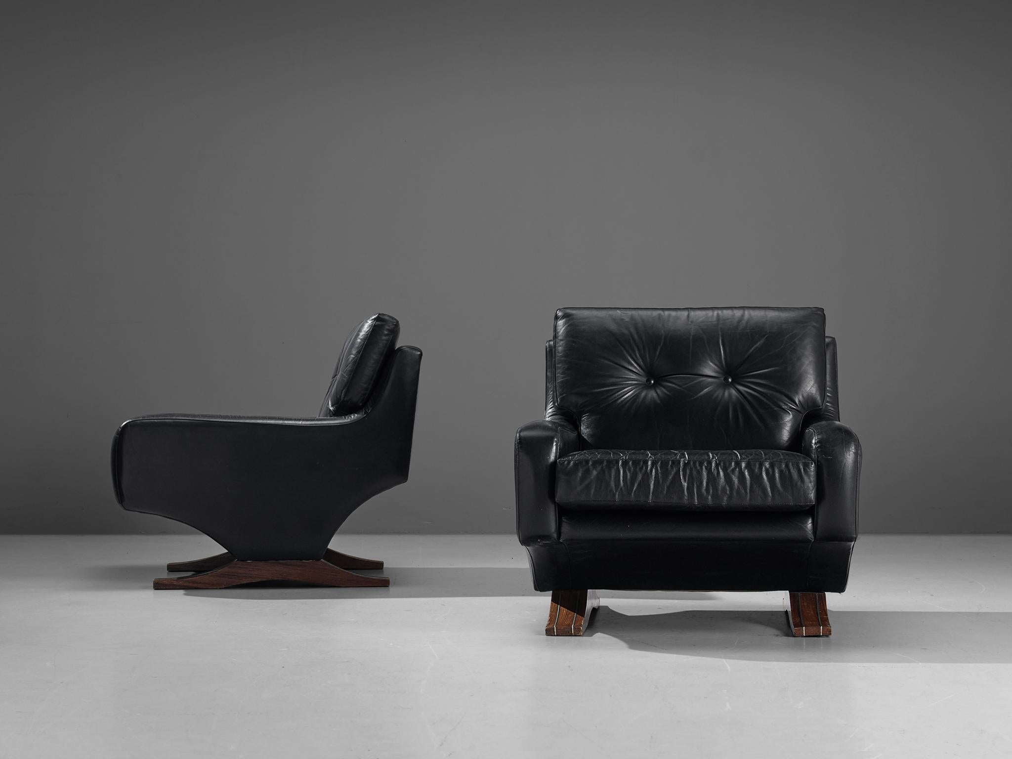 Italian Franz Sartori for Flexform Pair of Armchairs in Black Leather  For Sale