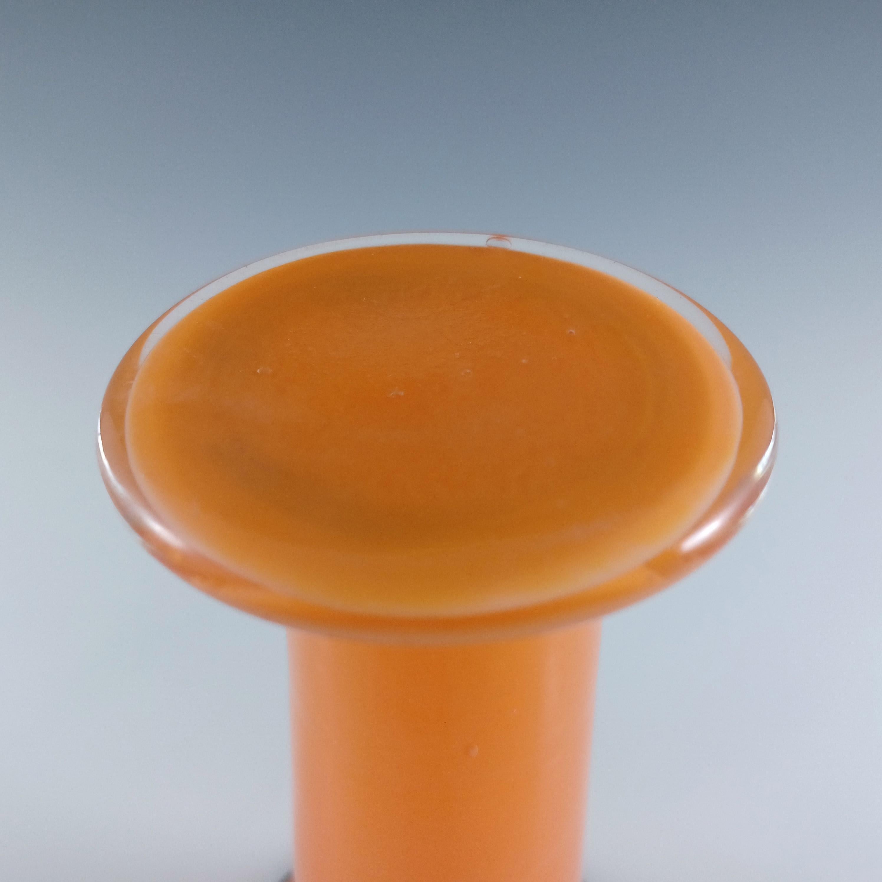 Verre Franz Welz Paire de vases en verre tchèque / bohème orange et tango noir en vente