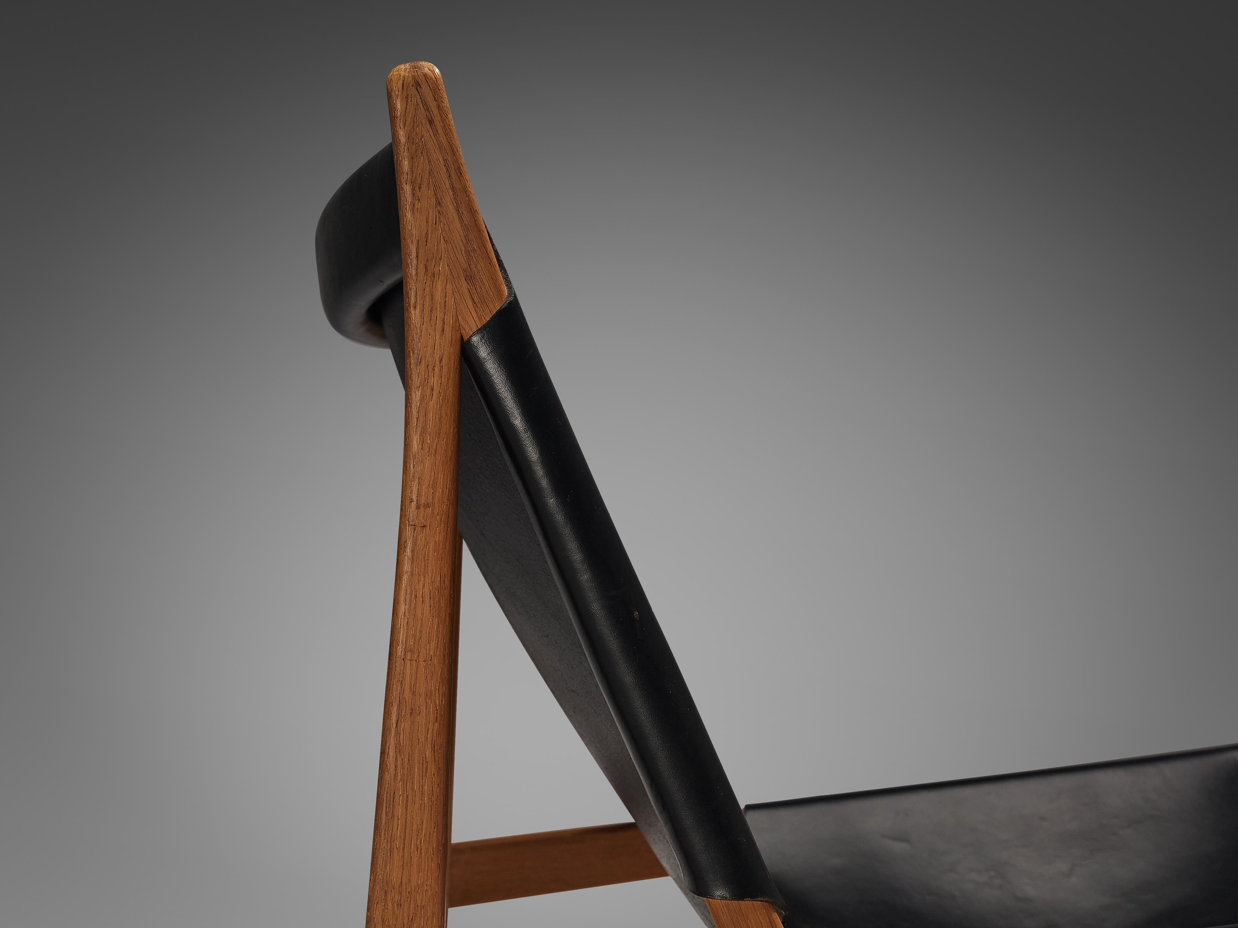 Franz Xaver Lutz 'Chimney' Lounge Chair Model 1192 in Black Original Leather 6
