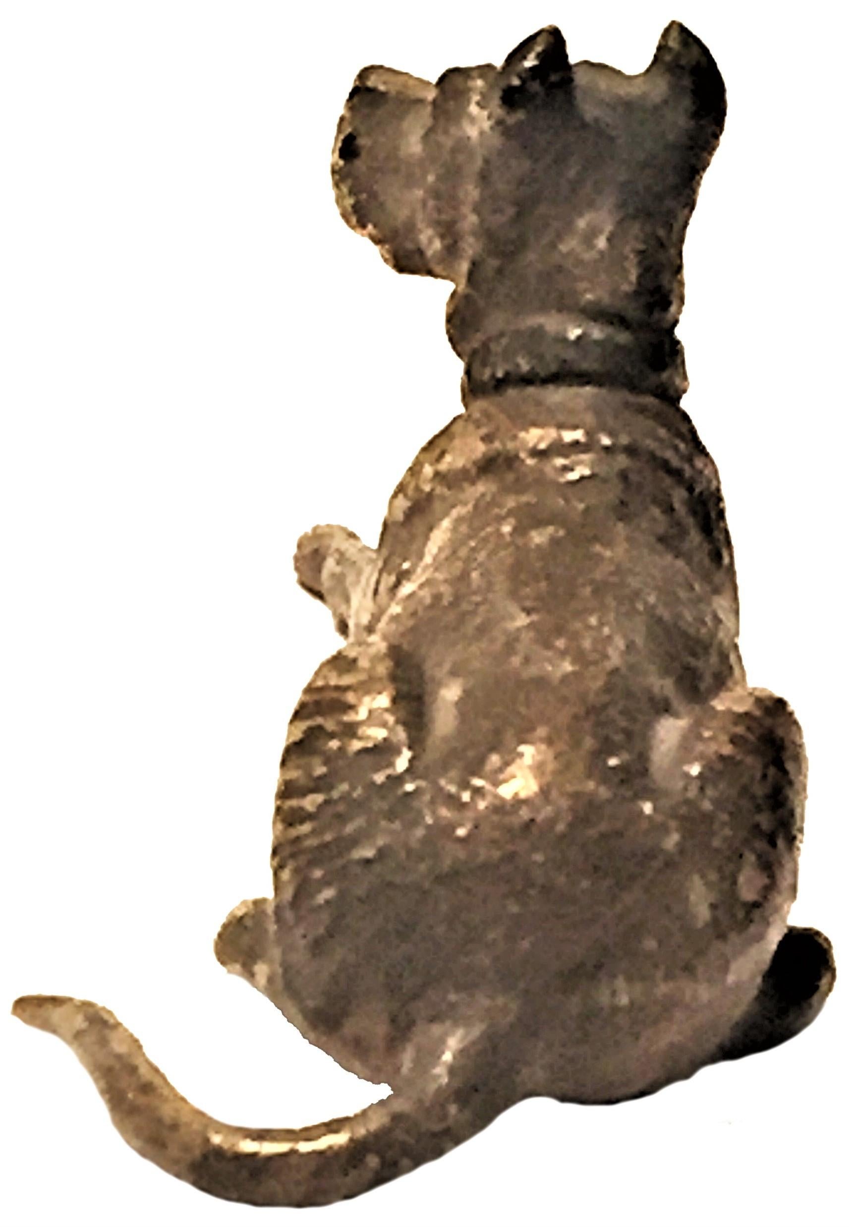 Franz Xavier Bergmann:: Deutsche Dogge:: Miniatur Wiener Bronzeskulptur (Österreichisch) im Angebot