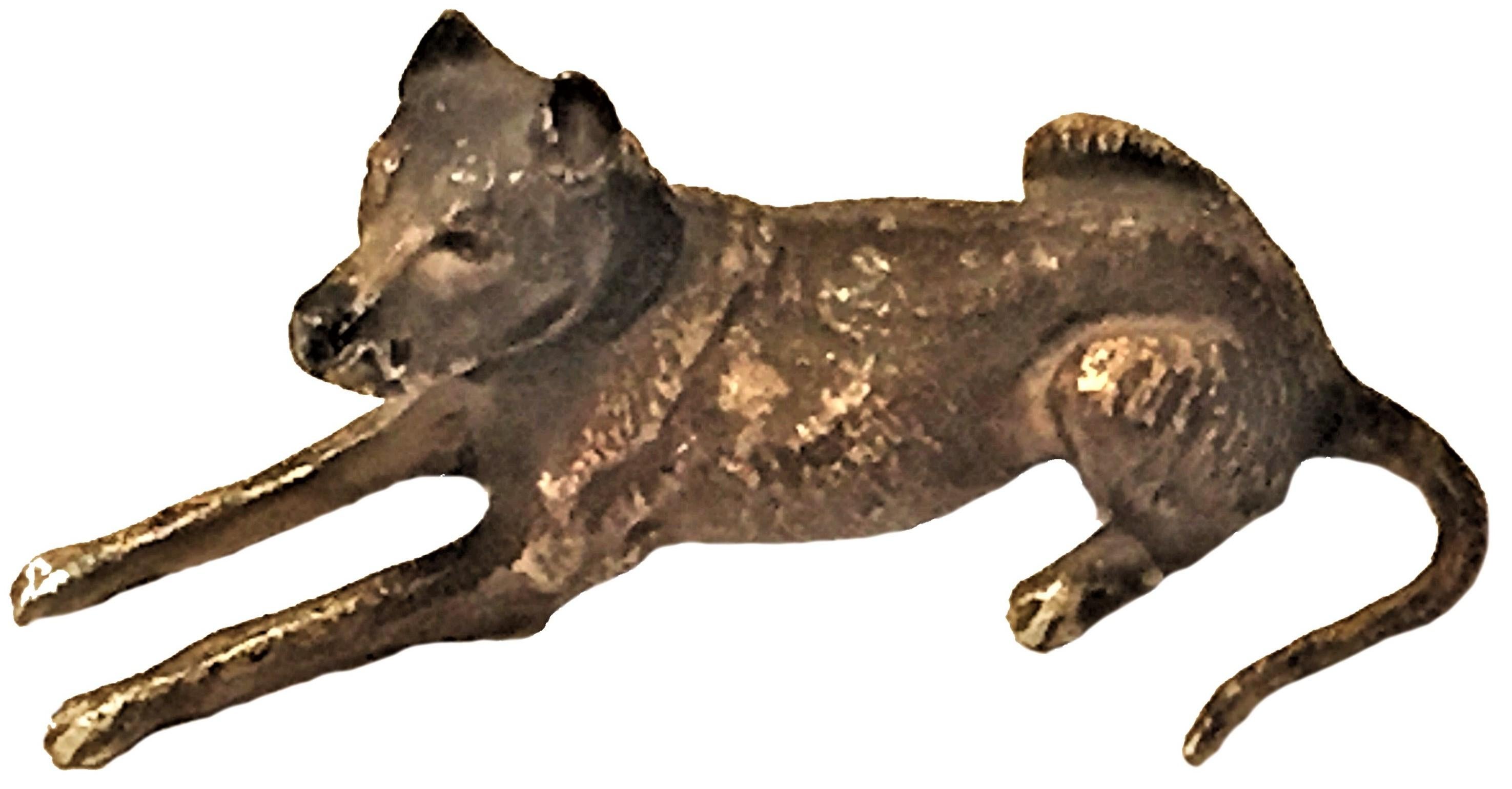 Franz Xavier Bergmann:: Deutsche Dogge:: Miniatur Wiener Bronzeskulptur (Gemalt) im Angebot