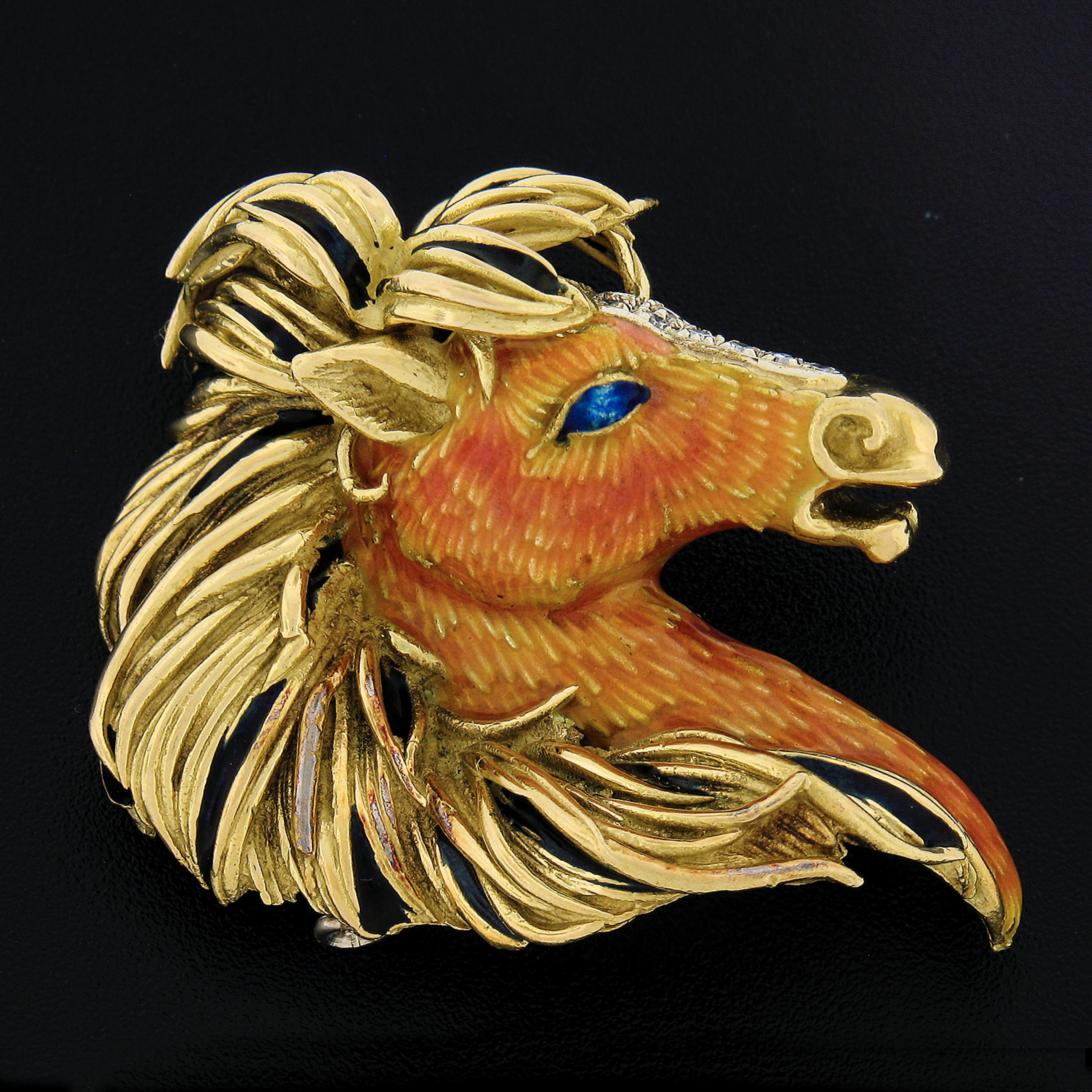 This incredible and very well made Italian pin/brooch by Frascarolo & Co. is crafted from solid 18k yellow gold. It features a perfectly structured 3D horse head design with remarkably outstanding workmanship. The texture that is covered by enamel