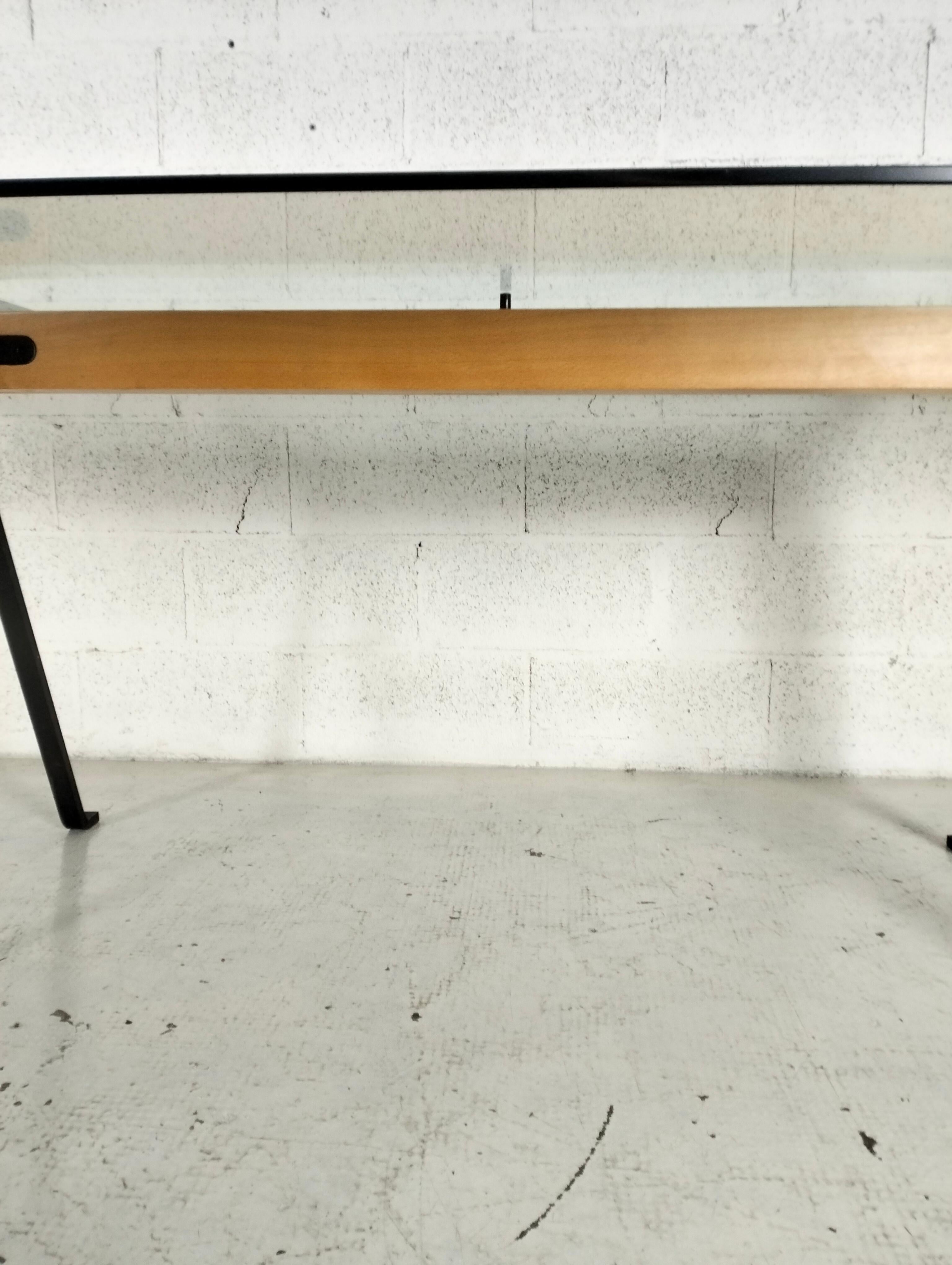 Table de salle à manger Frate en métal, verre et bois d'Enzo Mari pour Driade des années 70 en vente 5