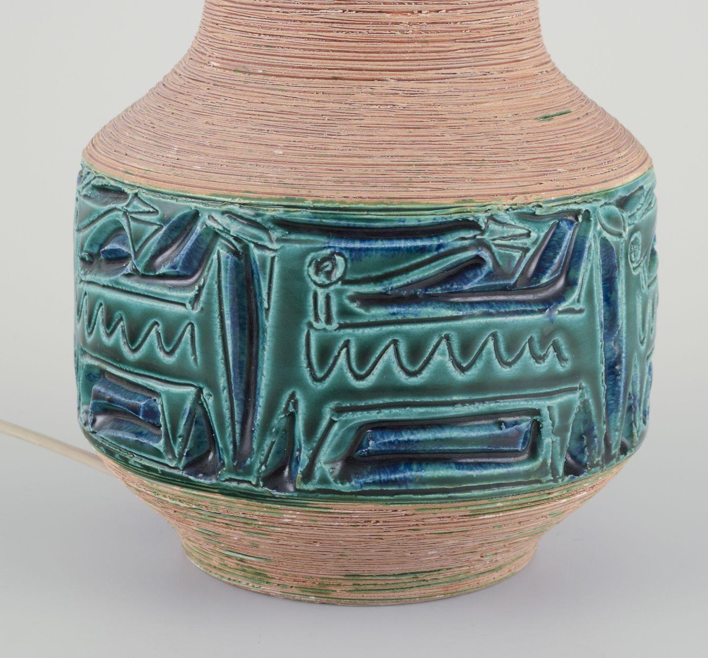 Italian Fratelli Fanciullacci, Italy. Ceramic table lamp. Le Klint pleated lampshade For Sale