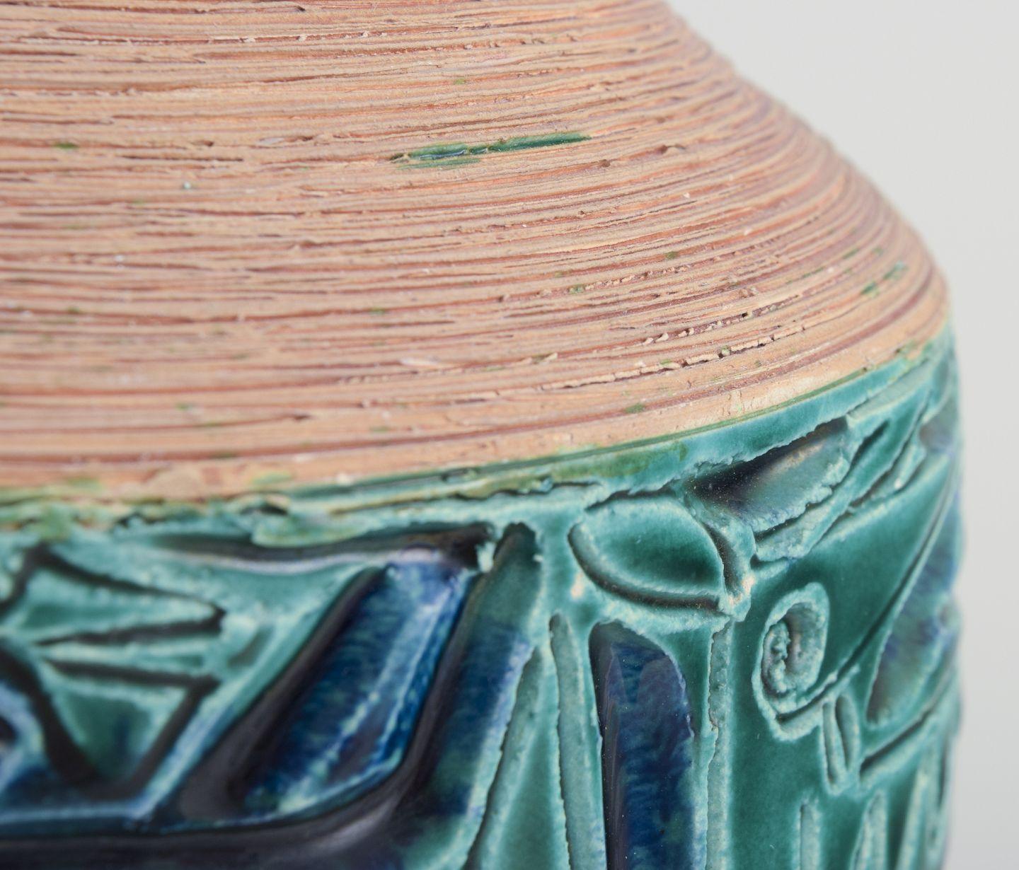 Fratelli Fanciullacci, Italy. Ceramic table lamp. Le Klint pleated lampshade For Sale 1