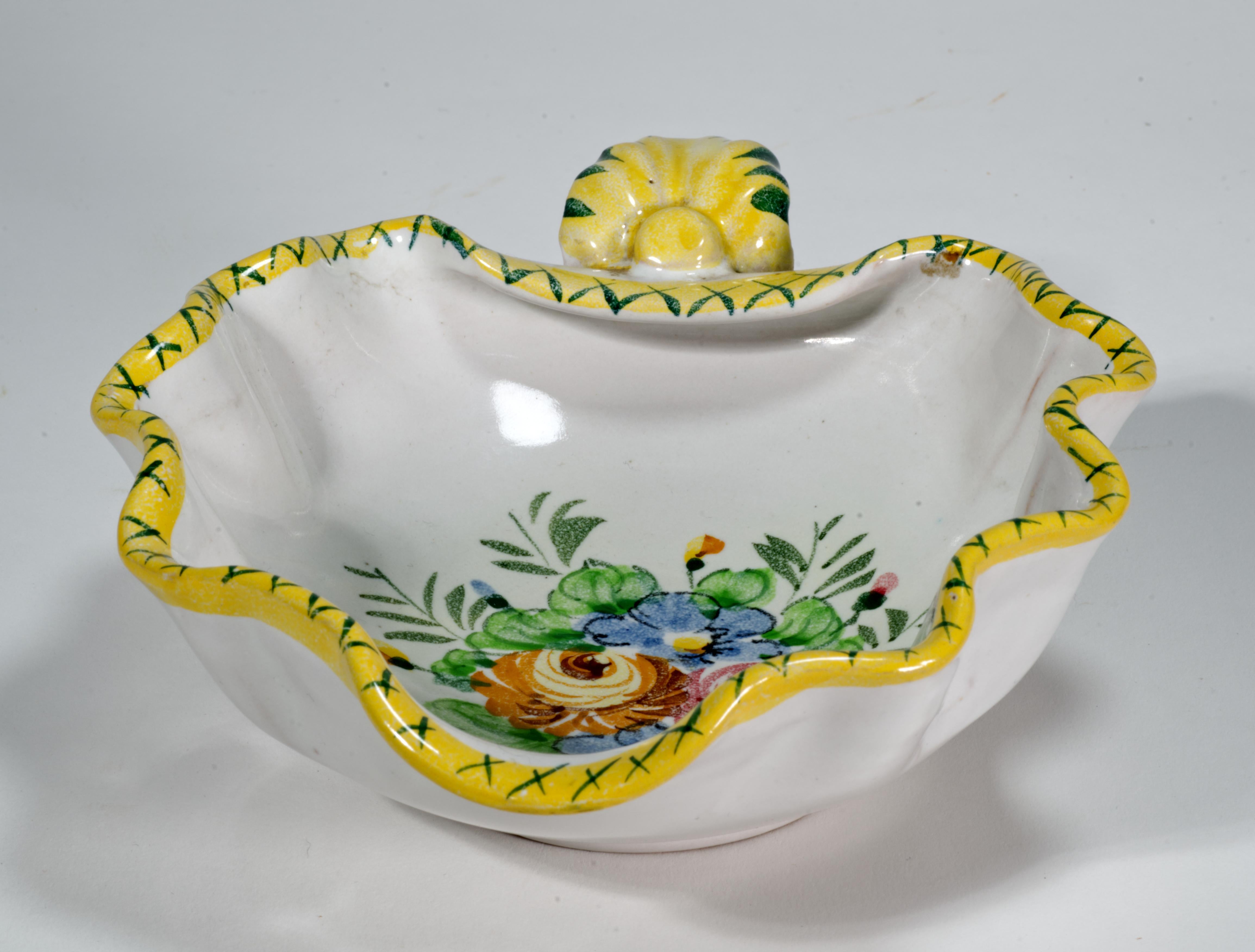 Ciotola in maiolica con manico dei Fratelli Fanciullacci, Italia, metà del secolo scorso In condizioni buone in vendita a Clifton Springs, NY