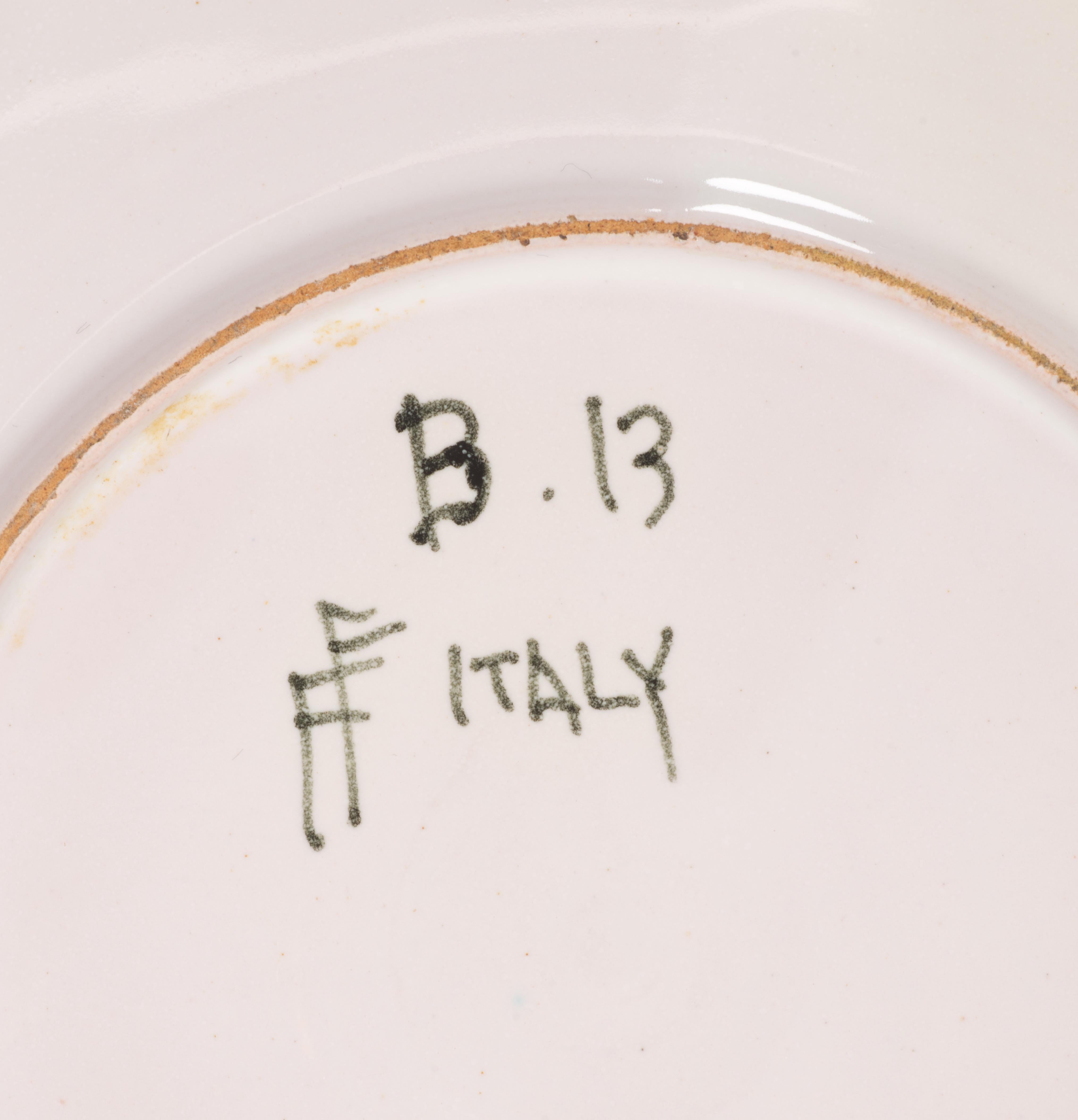 Fratelli Fanciullacci Taza y Plato de Mayólica, Italia Mediados de siglo en Bastante bueno estado para la venta en Clifton Springs, NY