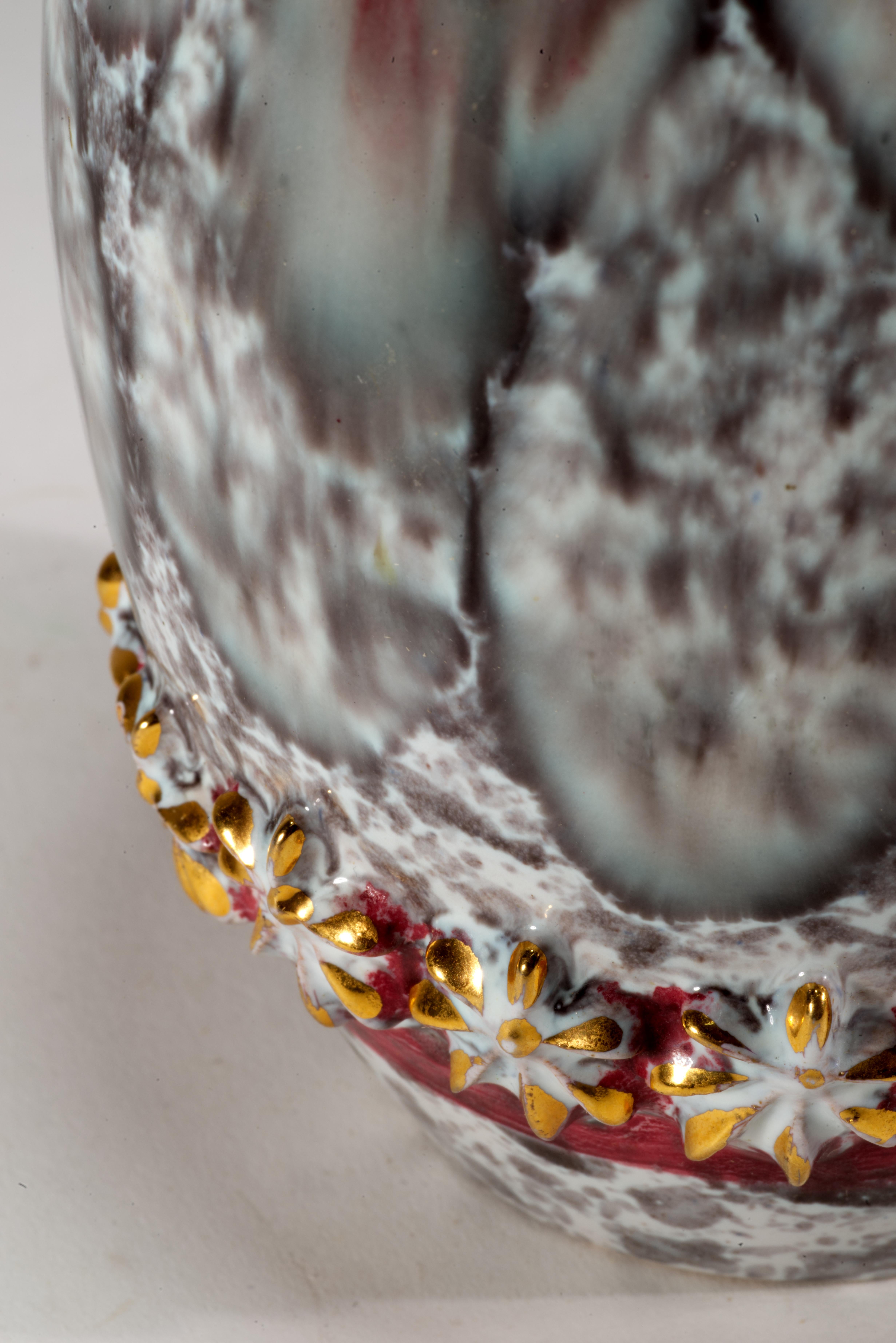 Vase en majolique Fratelli Fanciullacci avec décor en relief, Italie, milieu du siècle dernier en vente 2