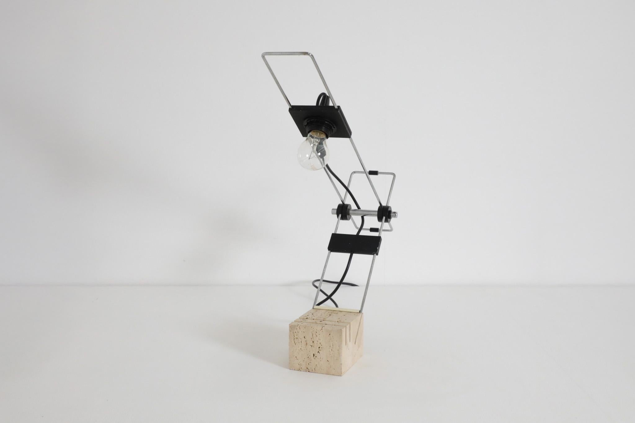 Italienische Tischlampe aus Travertin und Chrom von Fratelli Mannelli, 1970er Jahre (Ende des 20. Jahrhunderts) im Angebot