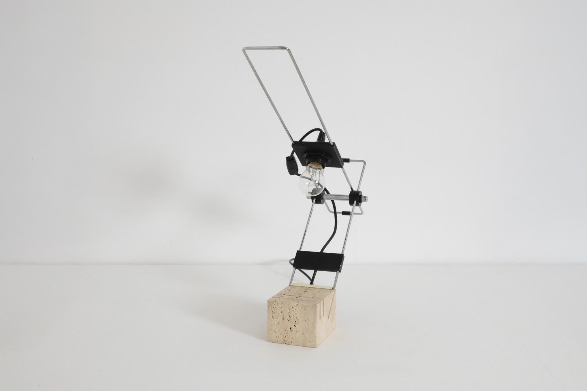Italienische Tischlampe aus Travertin und Chrom von Fratelli Mannelli, 1970er Jahre im Angebot 1