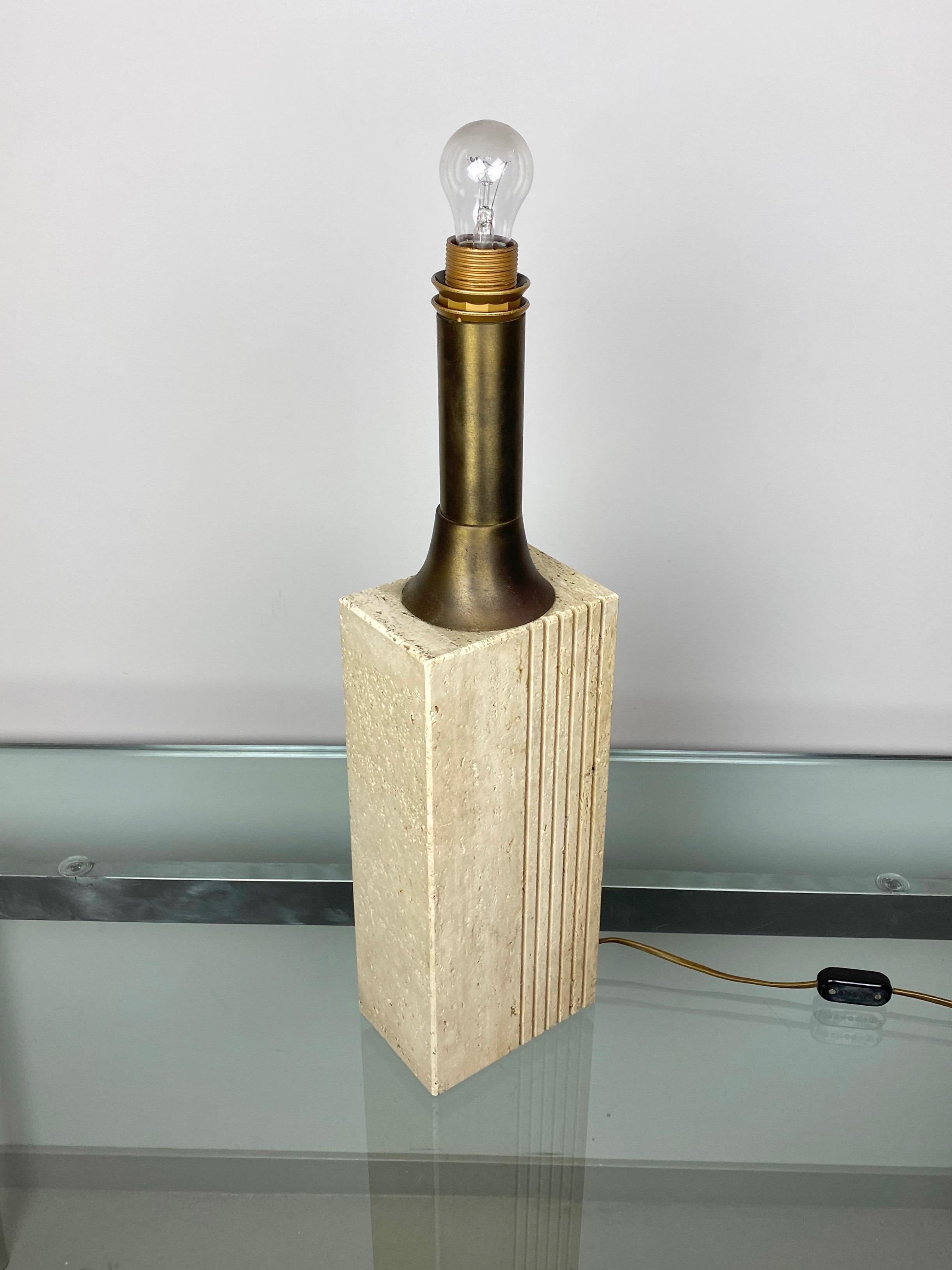 Mid-Century Modern Fratelli Mannelli, Table Lamp, Marble Travertine and Brass, Italy, circa 1970 For Sale