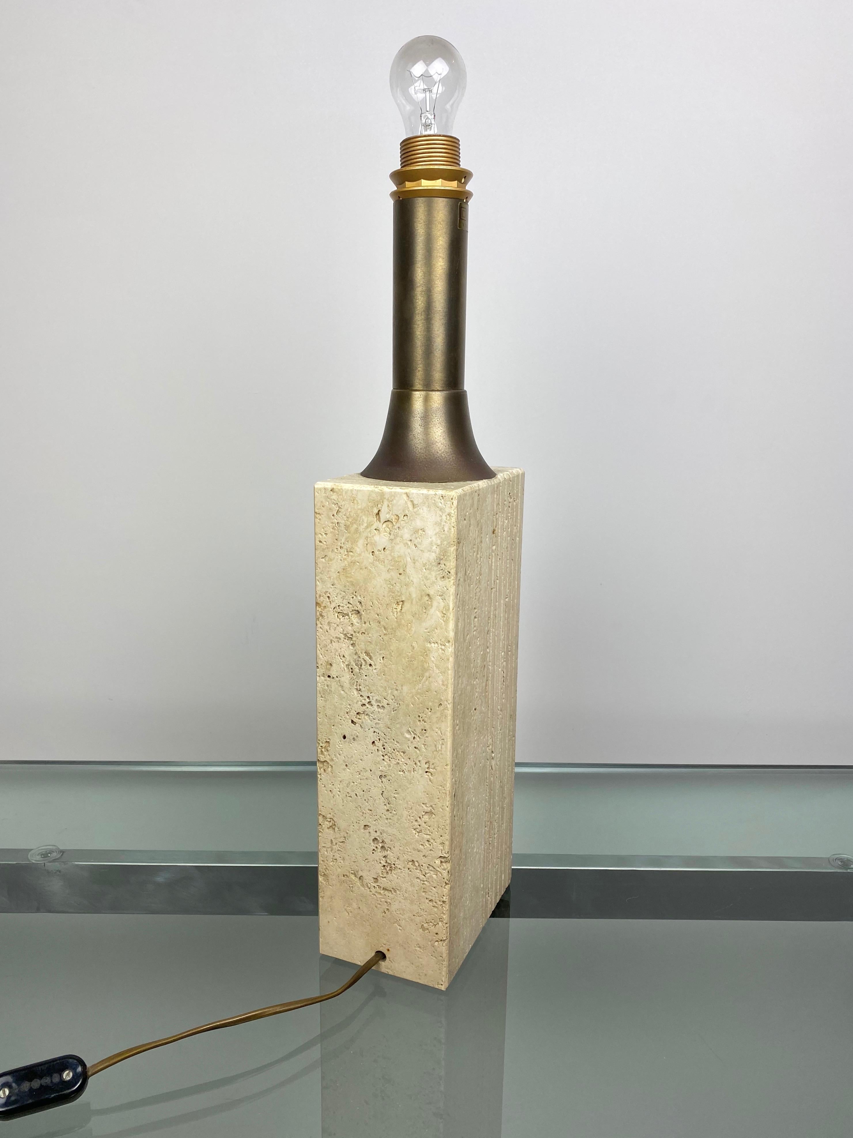 Metal Fratelli Mannelli, Table Lamp, Marble Travertine and Brass, Italy, circa 1970 For Sale