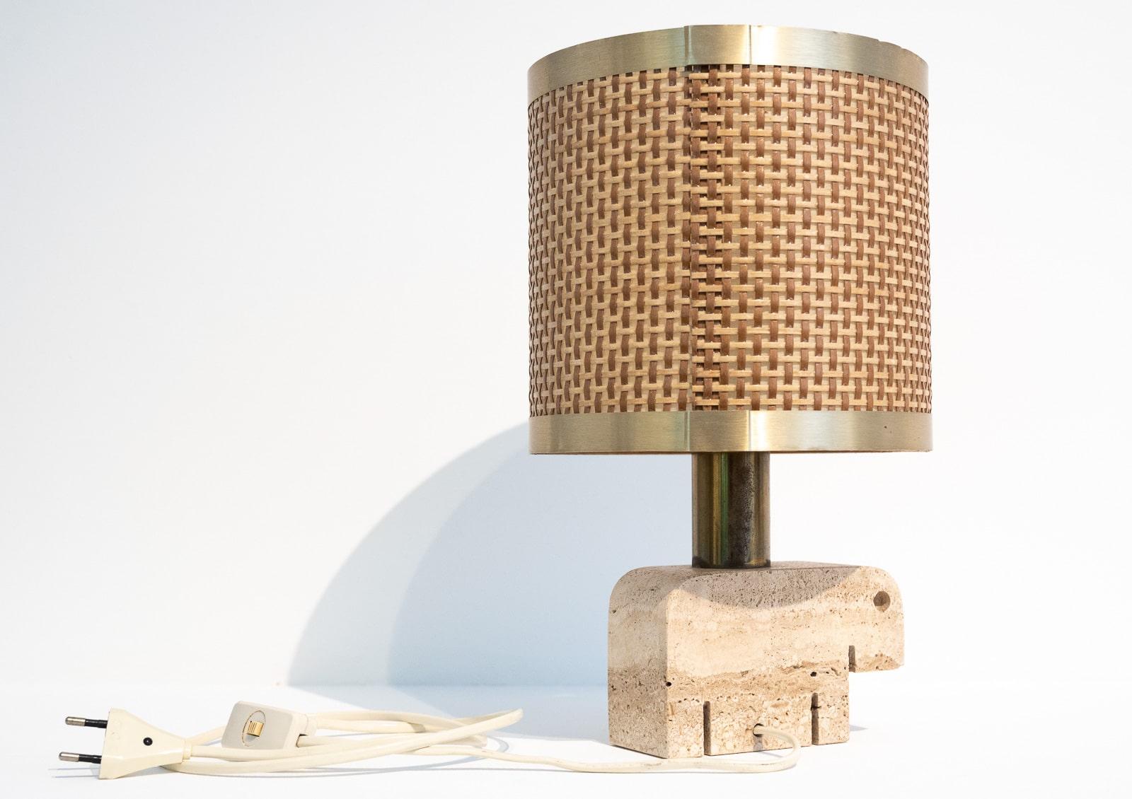 Fratelli Mannelli Travertine Elephant Table Lamp, Italy, 1970s 4