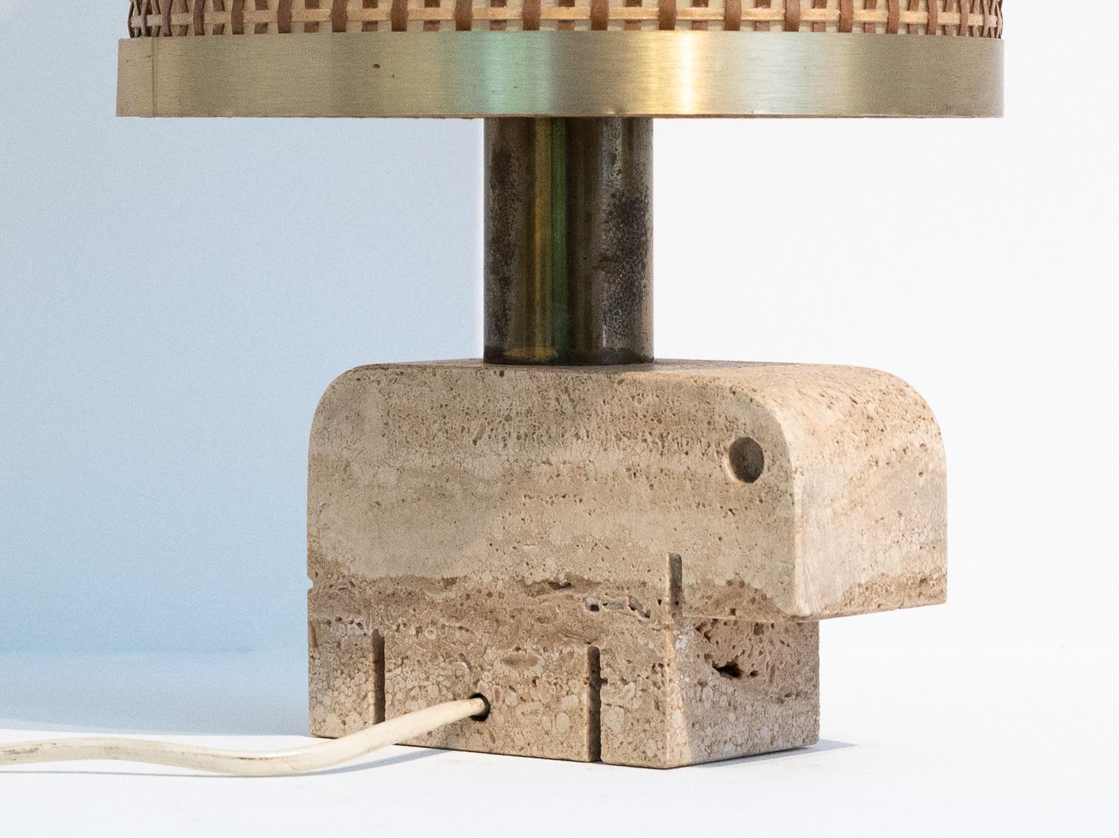 Fratelli Mannelli Travertine Elephant Table Lamp, Italy, 1970s 1